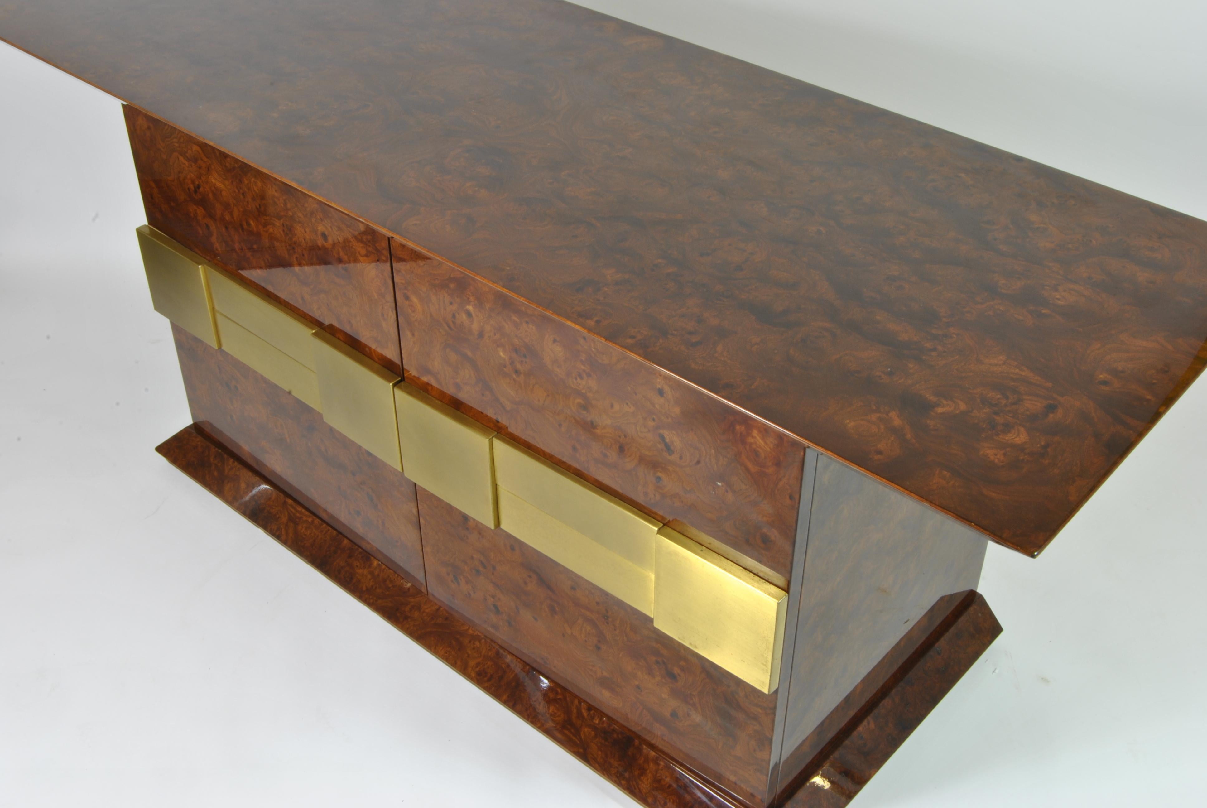 Buffet, Design Luciano Frigerio, Italia, 1970 In condizioni buone in vendita a Napoli, IT