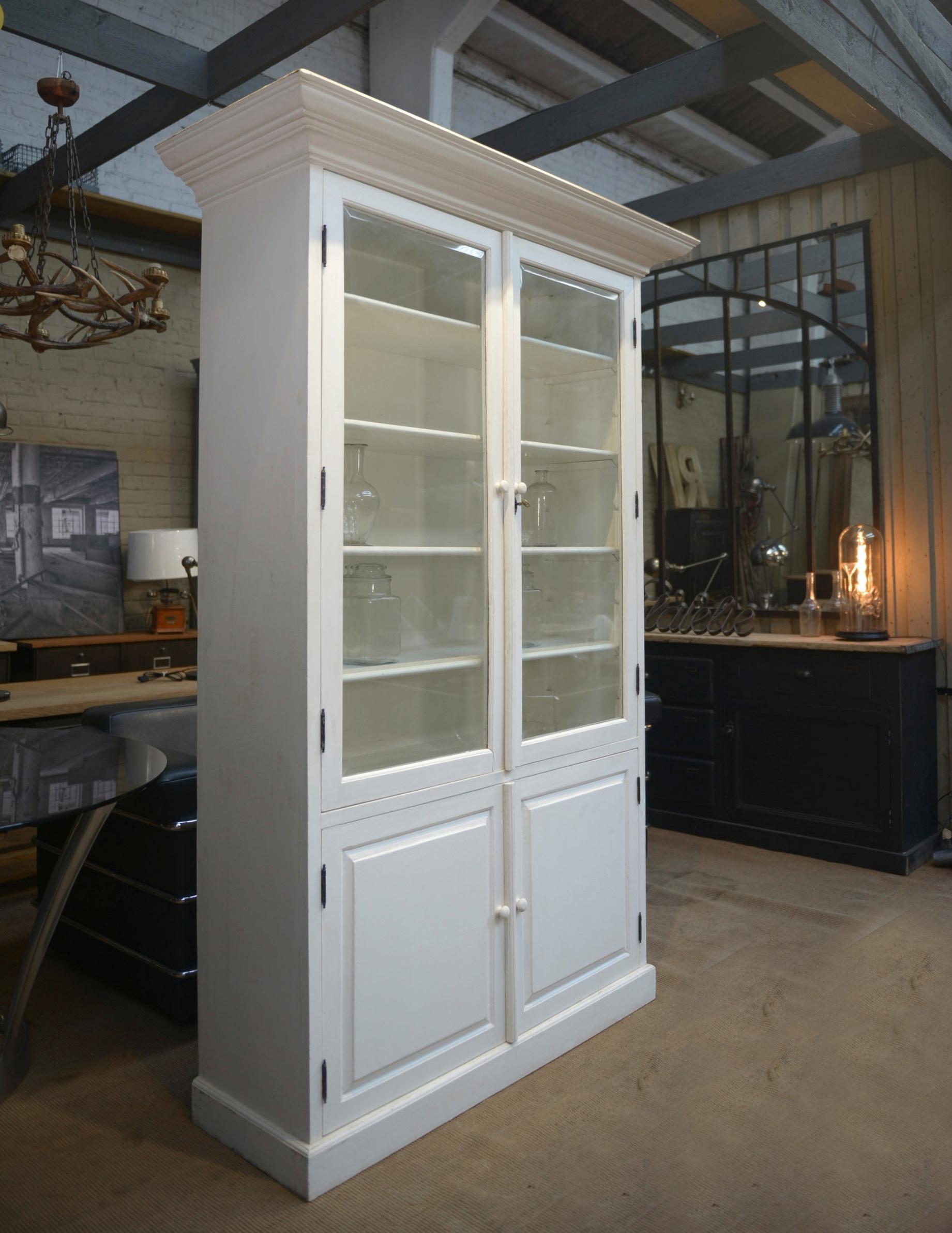 Buffet deux corps blanc 1960 en vente 6