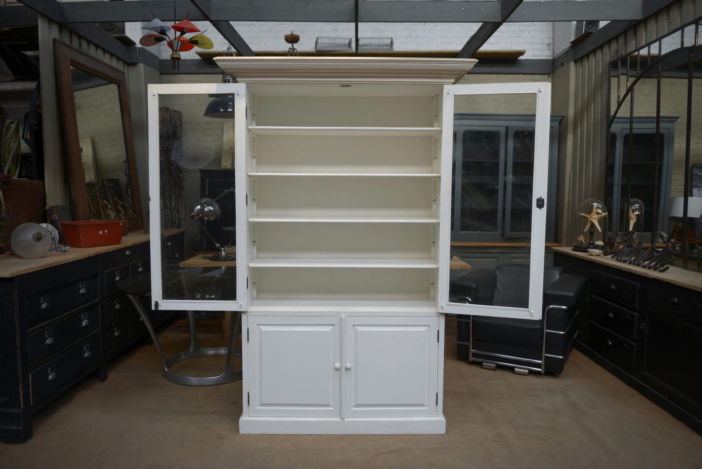 Industriel Buffet deux corps blanc 1960 en vente