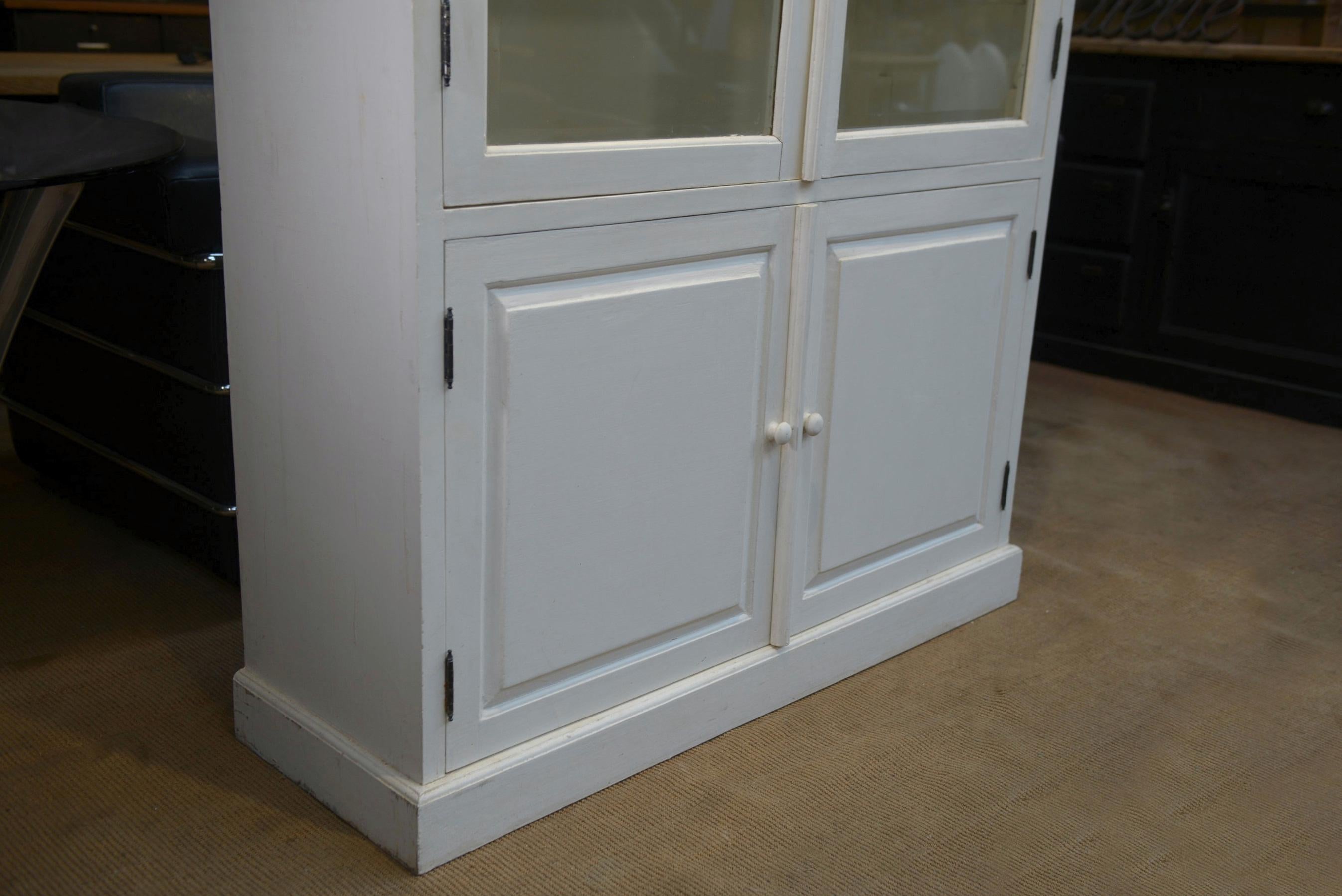 Milieu du XXe siècle Buffet deux corps blanc 1960 en vente