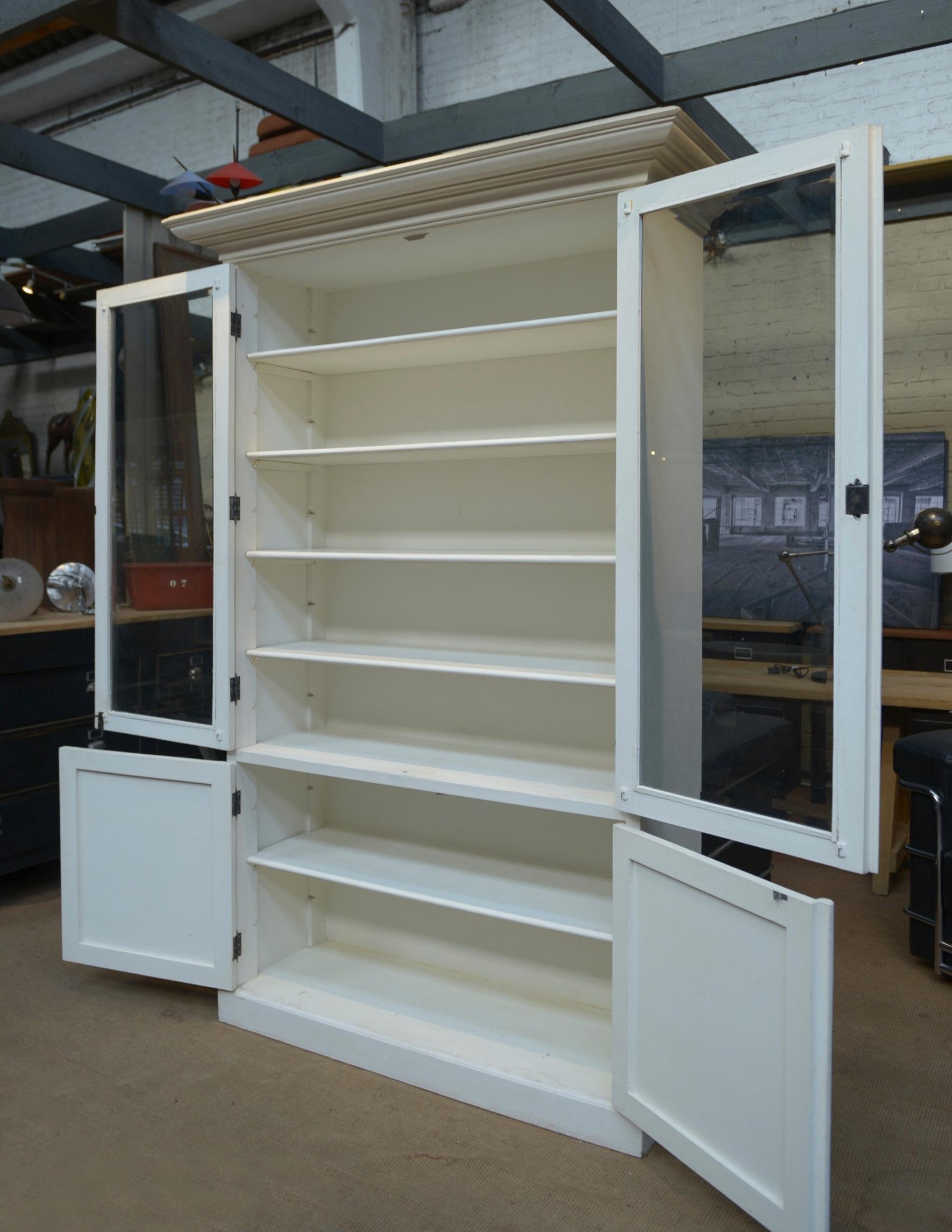 Sapin Buffet deux corps blanc 1960 en vente