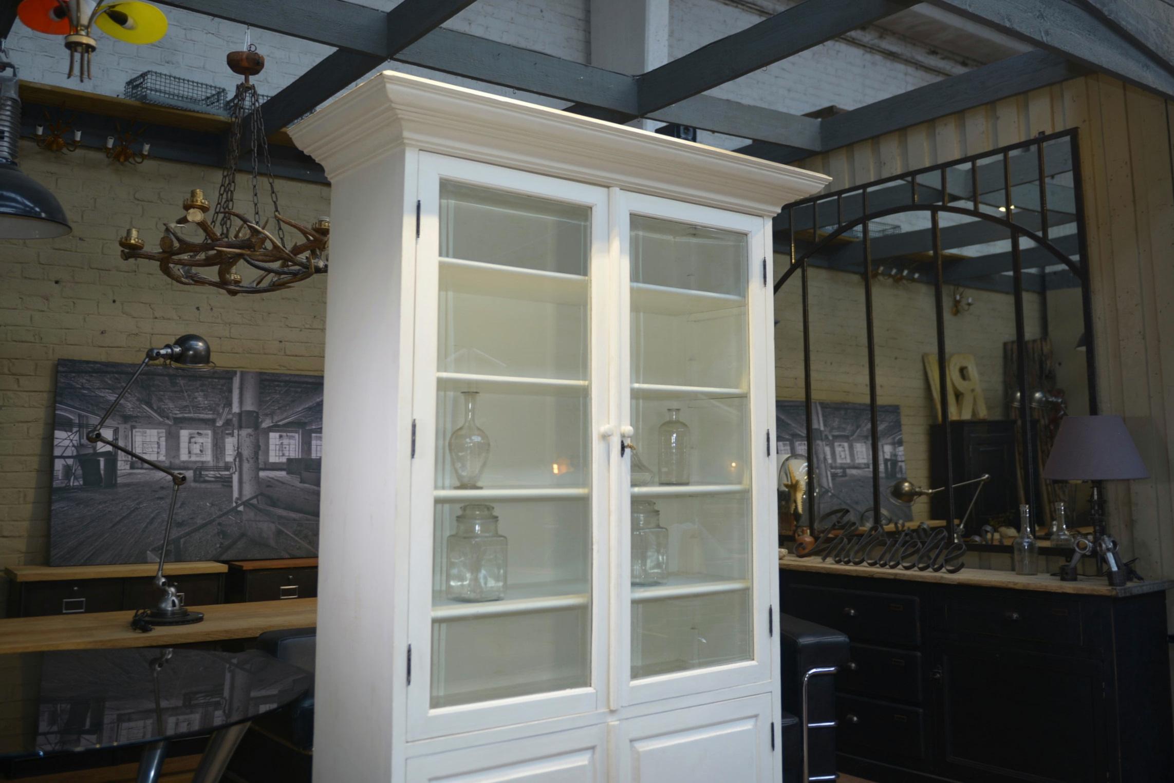 Buffet deux corps blanc 1960 en vente 1