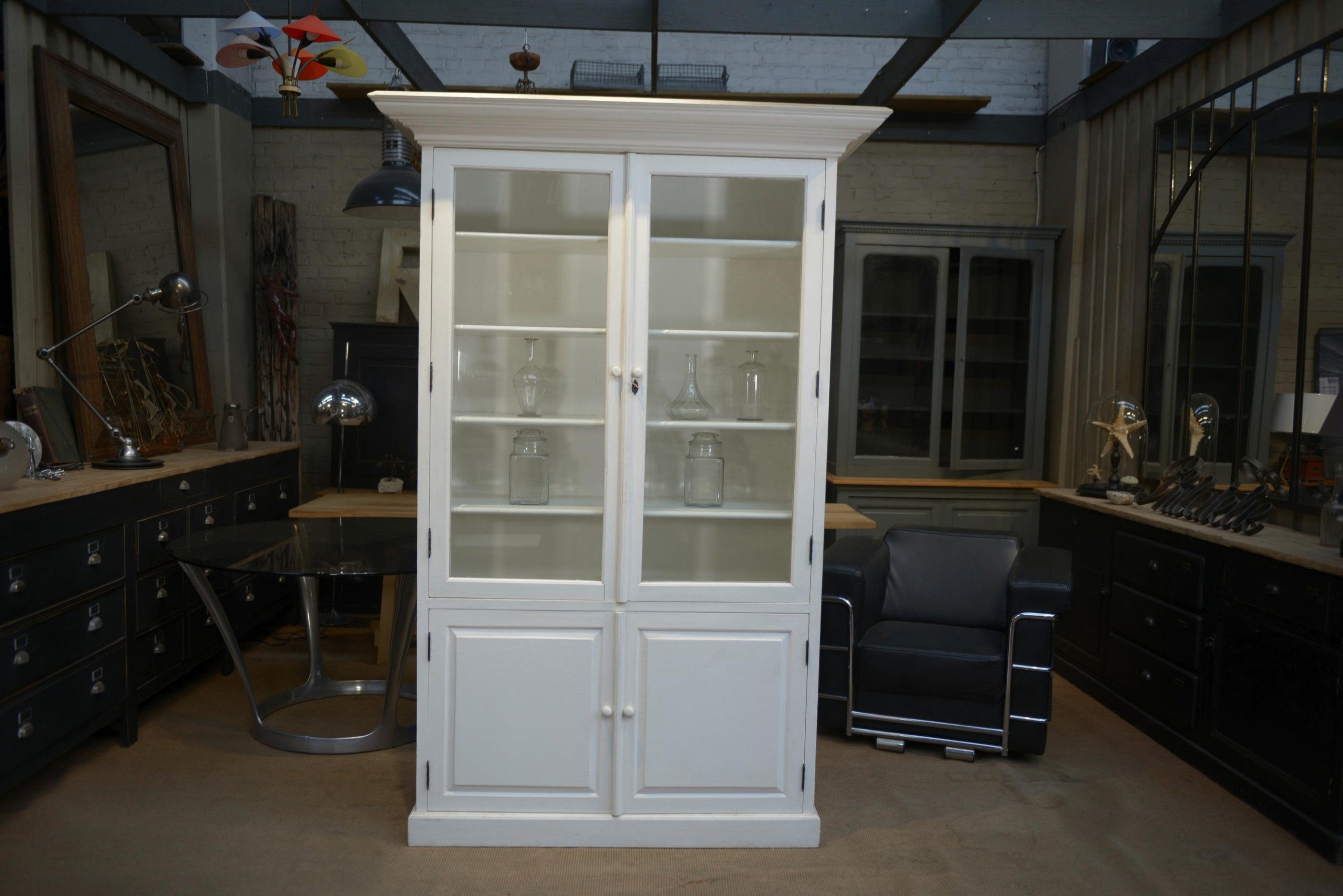 Buffet deux corps blanc 1960 en vente 2