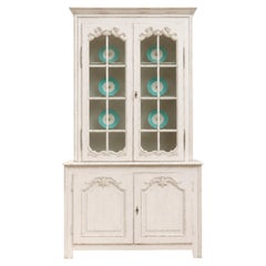 Buffet deux corps vitré de style Louis XV en bois patiné blanc