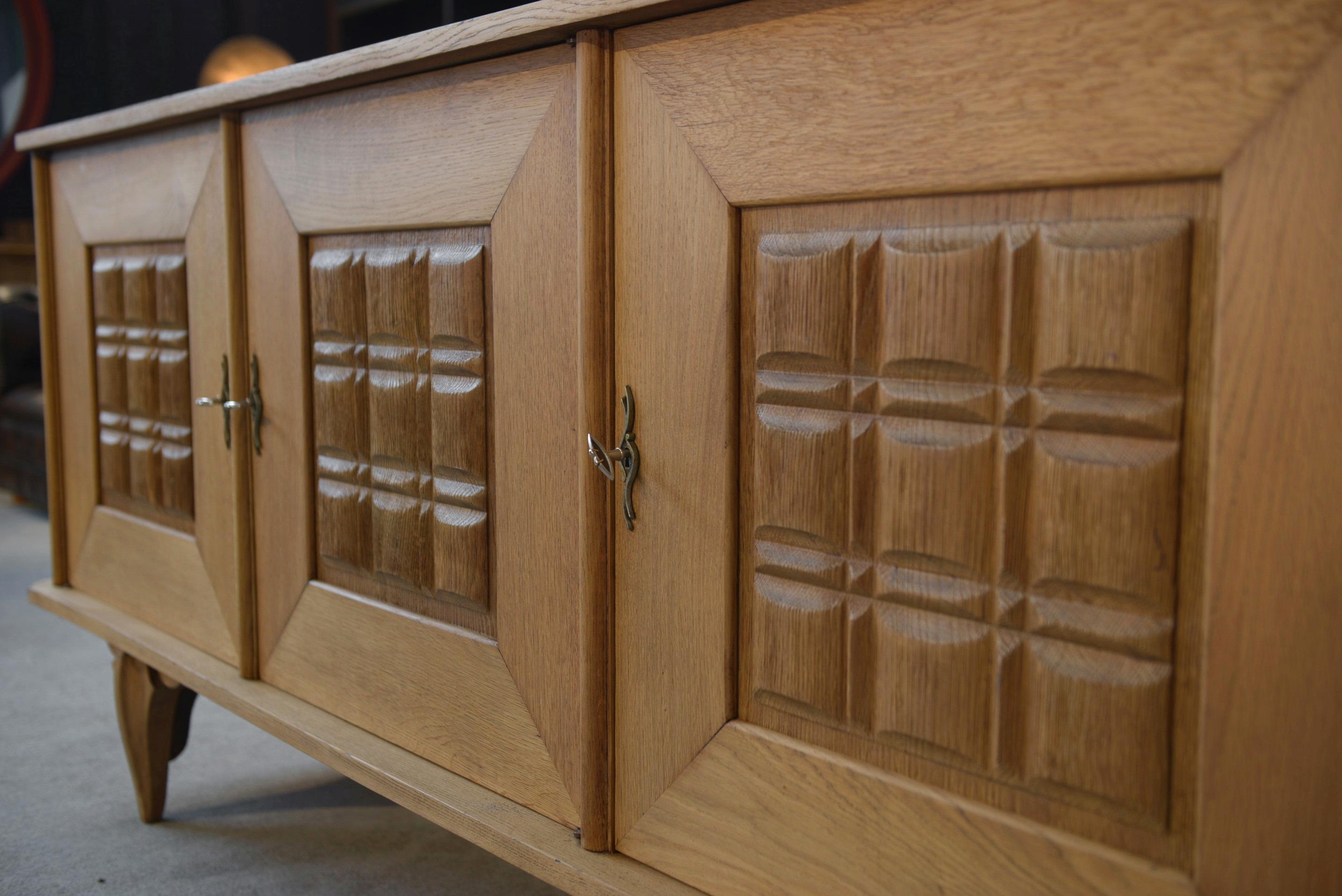 Buffet en chêne 1960's en venta 5