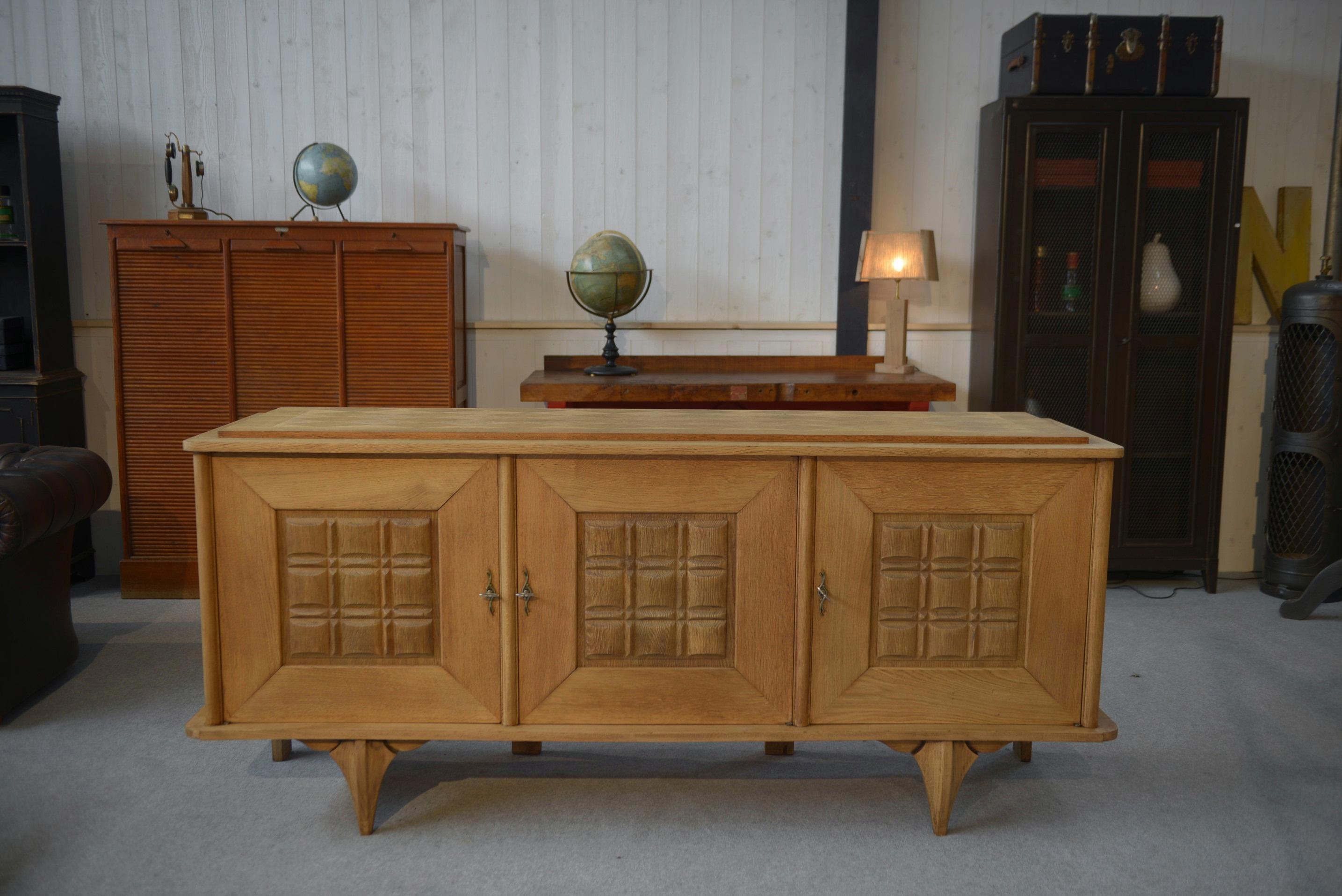 Buffet en chêne 1960's Art Decó en venta