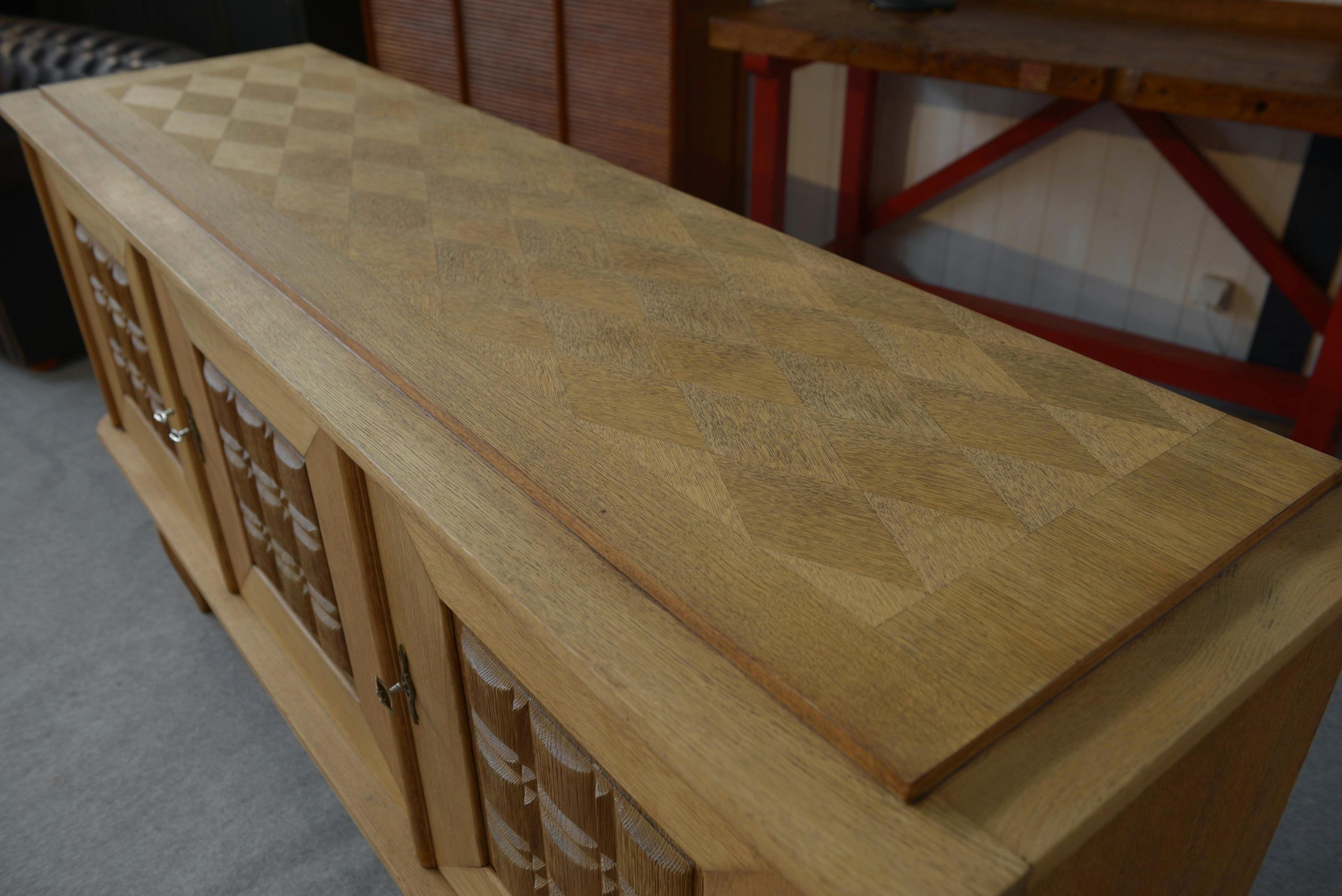 Buffet en chêne 1960's en Bueno estado para la venta en TOURCOING, FR