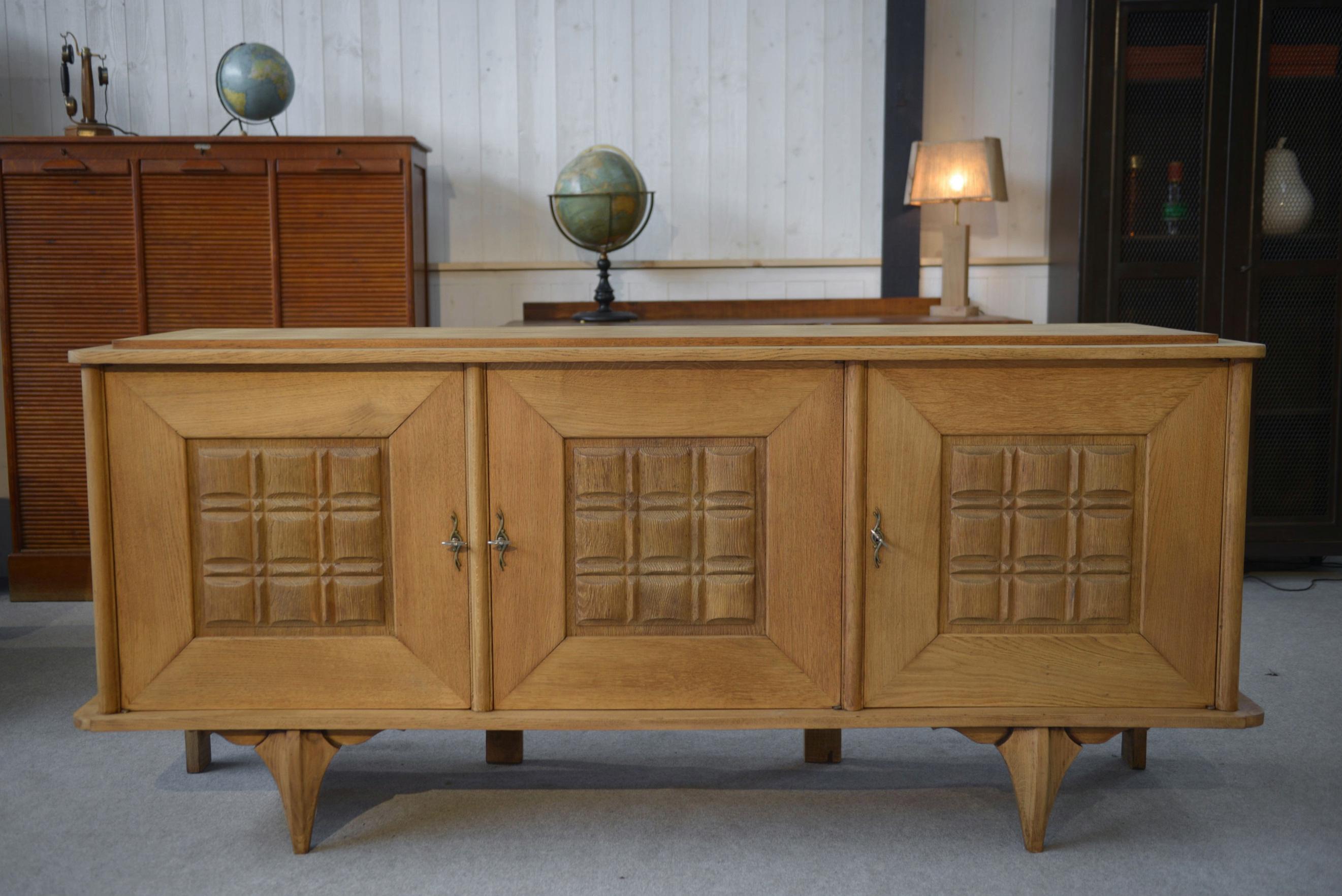 Buffet en chêne 1960's mediados del siglo XX en venta