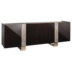 Buffet Finitura laccata lucida Fascia in Vetrite Gambe metalliche Illuminazione a LED Apertura sen.