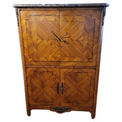 Buffet haut en bois de rose et plaque de marbre style Louis XVI  Français