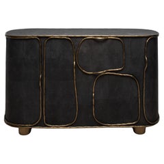Buffet en piel de zapa negra con latón patinado bronce by R & Y Augousti EN STOCK