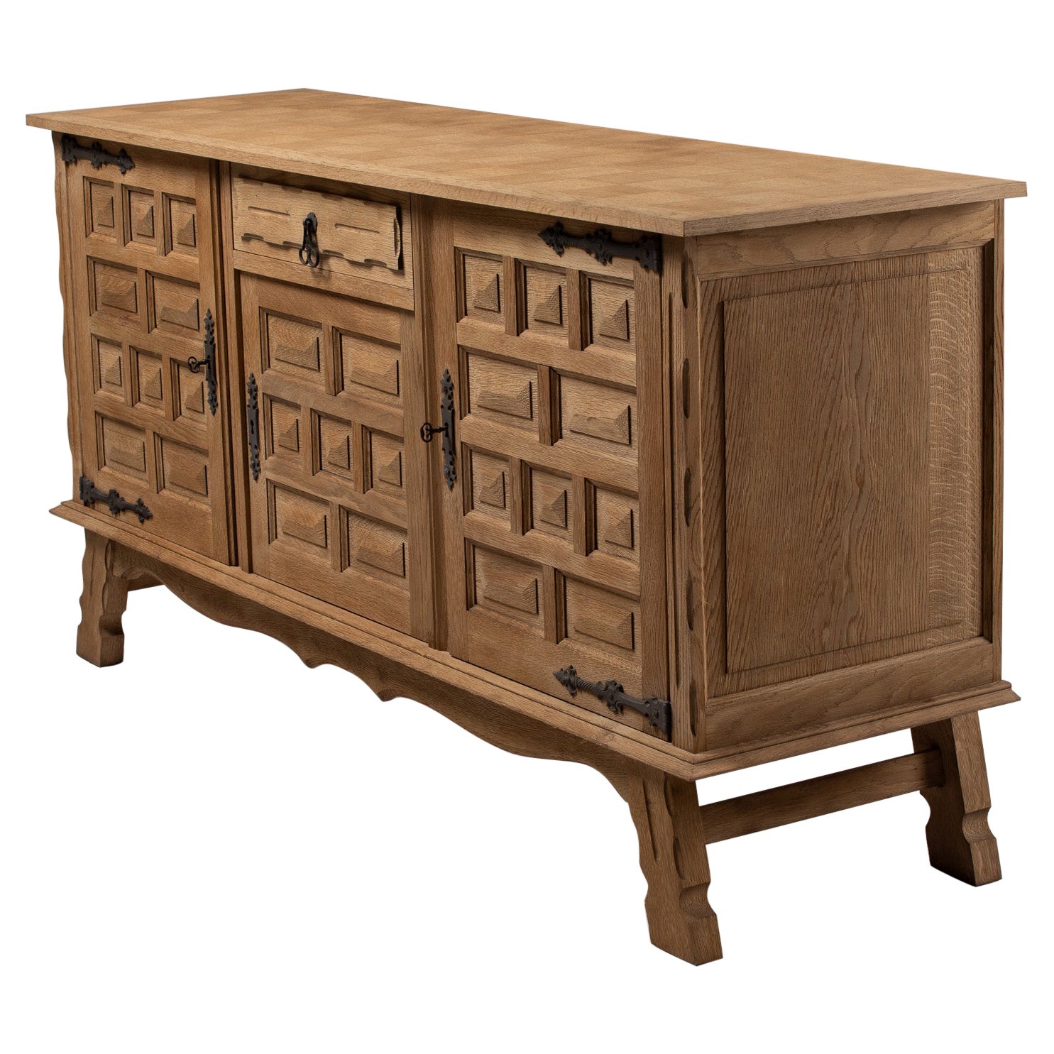 Buffet in Oak intagliato, Francia, anni '50