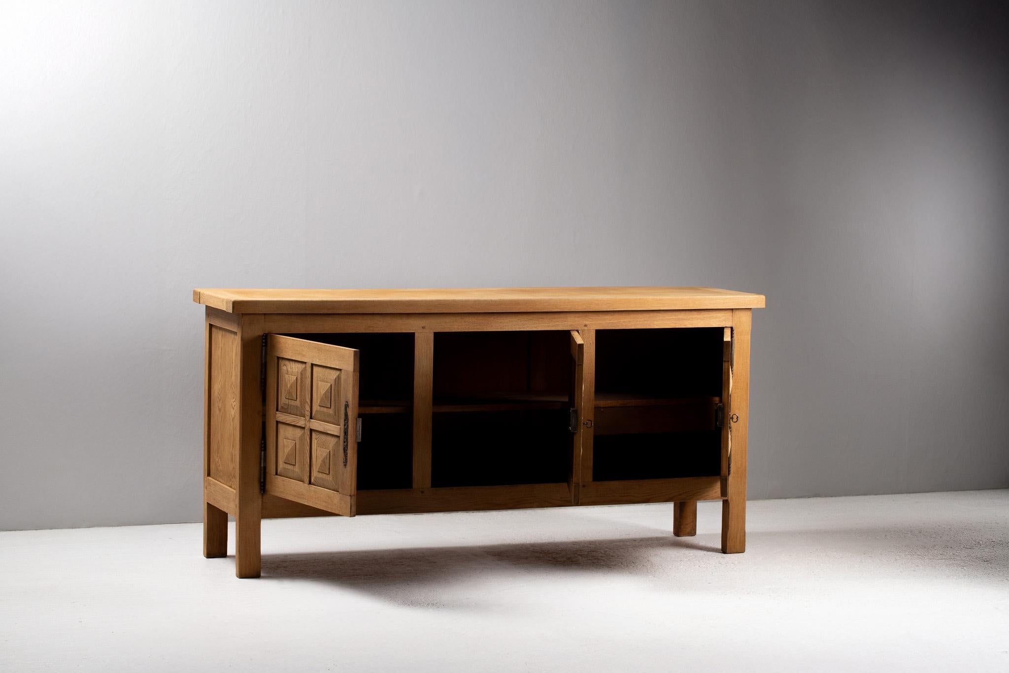 Mid-Century Modern Buffet in Geometric Carved Oak, France, 1970s For Sale