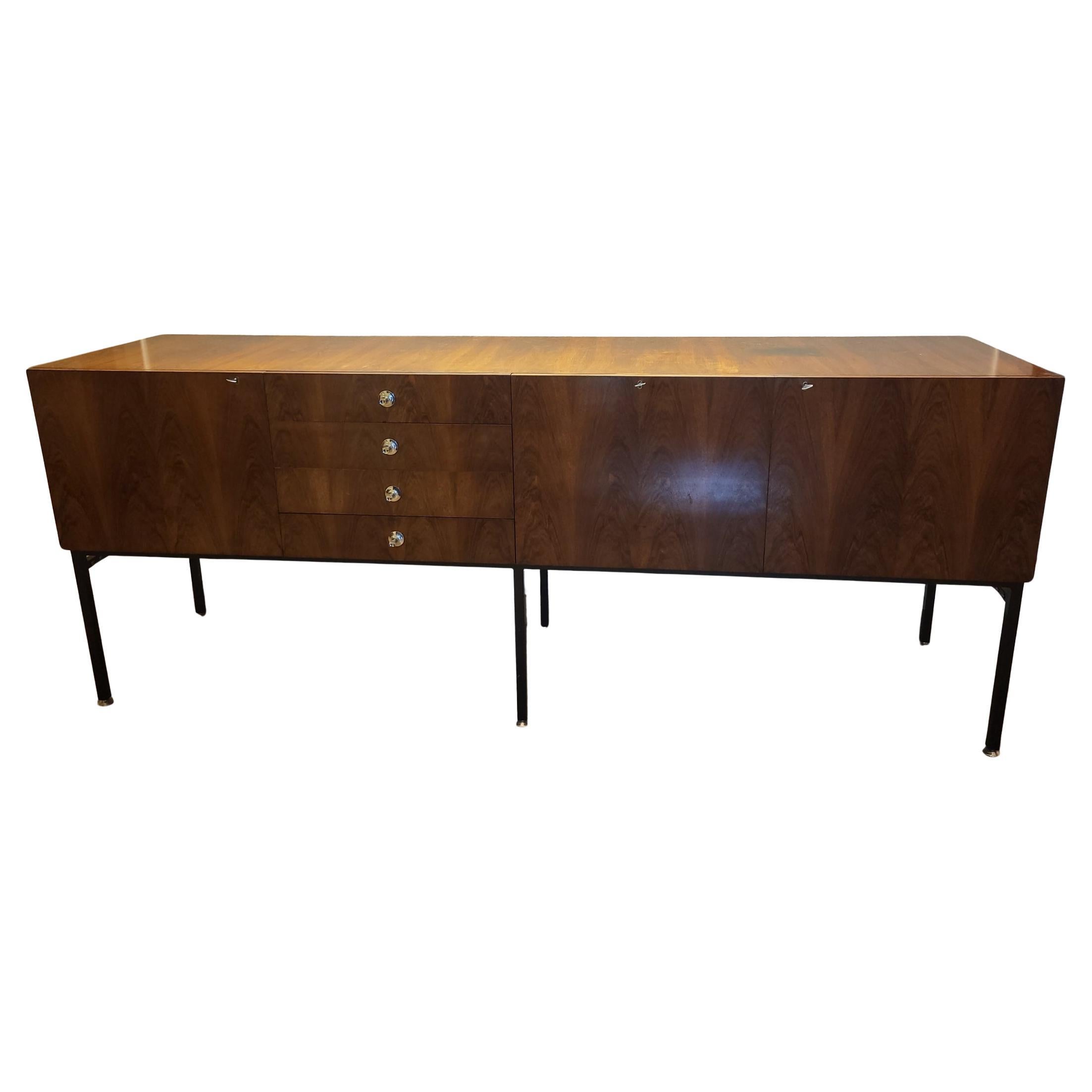 Buffet Roche Bobois design Alain Richard in palissandre di Rio Francia 1960