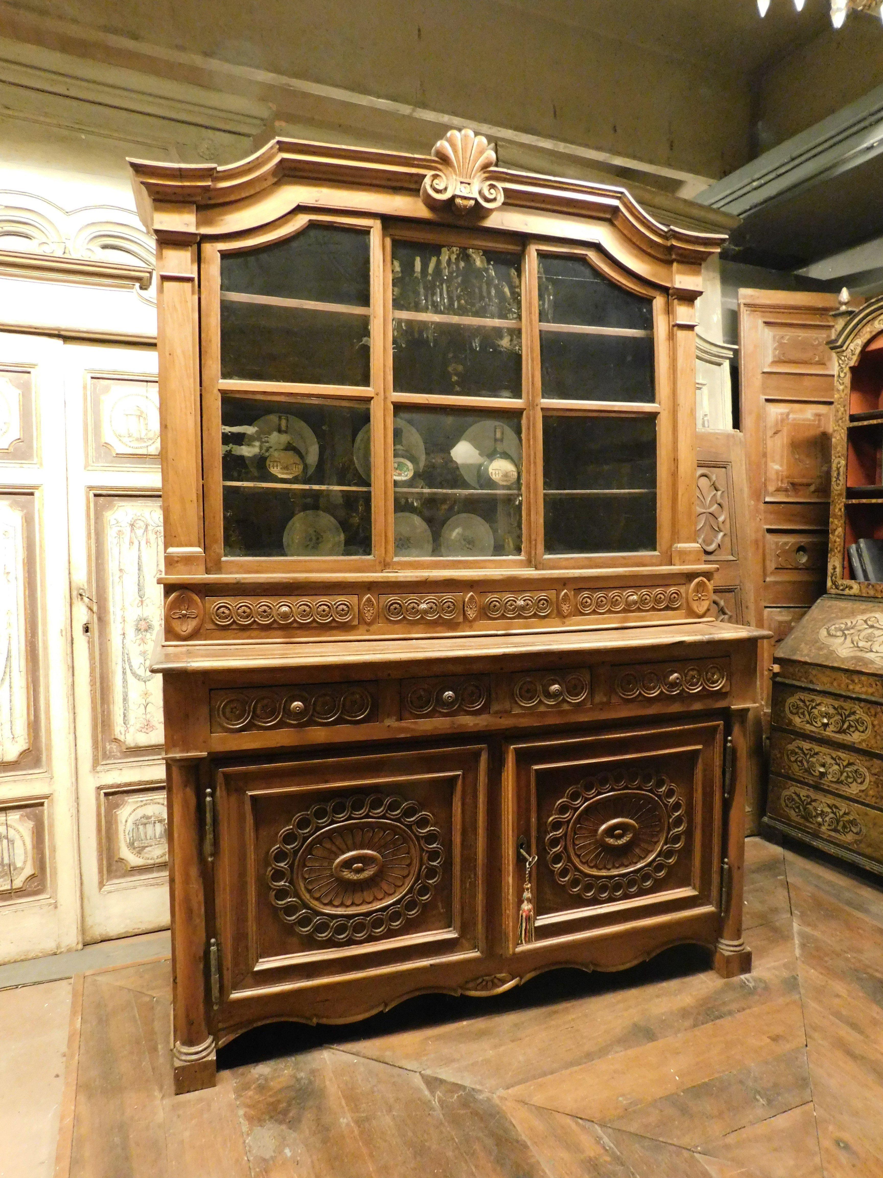 Hand-Carved Buffet sideboard, in richly carved walnut with glass doors, Italy For Sale