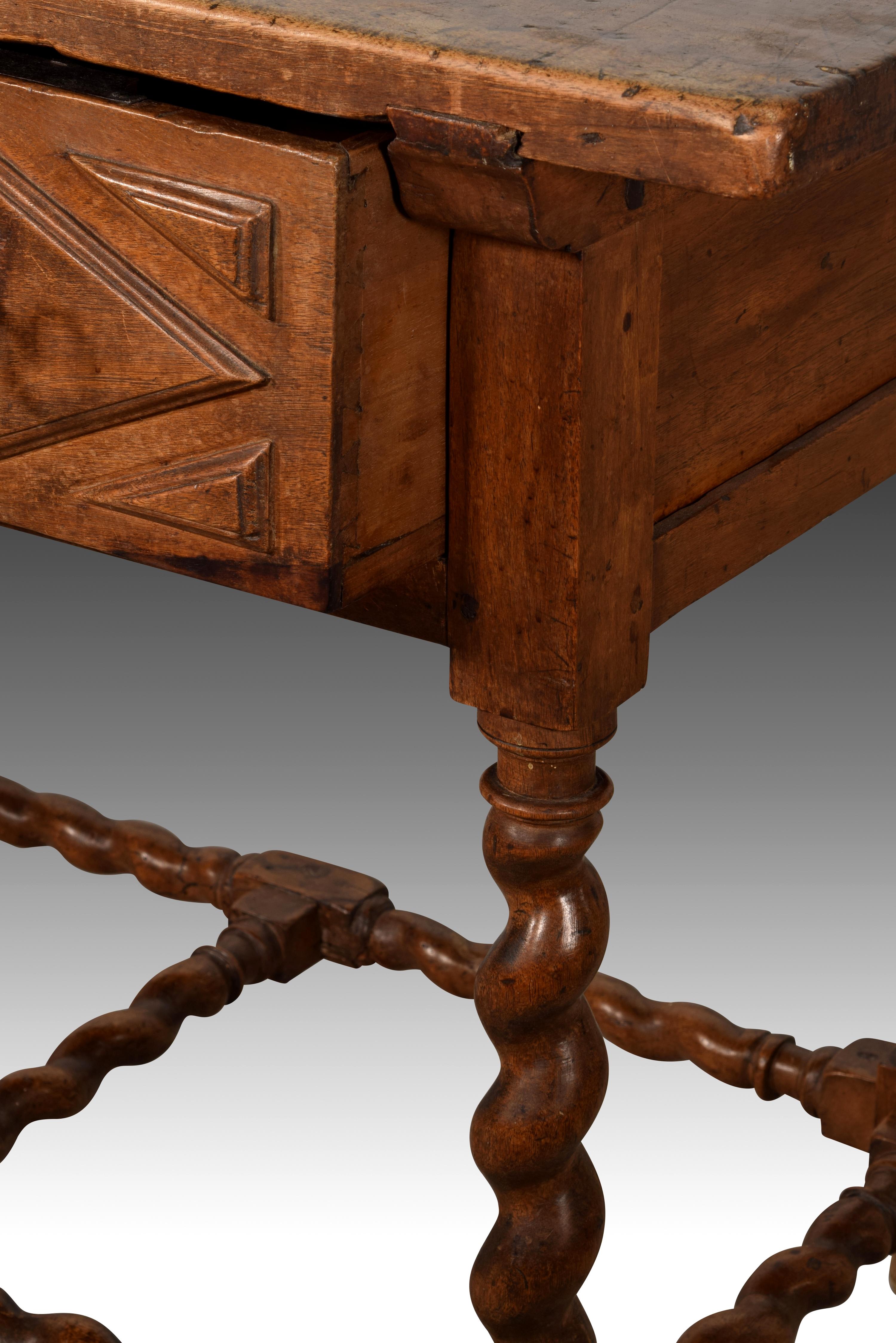 Buffet Table, Walnut Wood, Wrought Iron, Spain, 17th Century 1