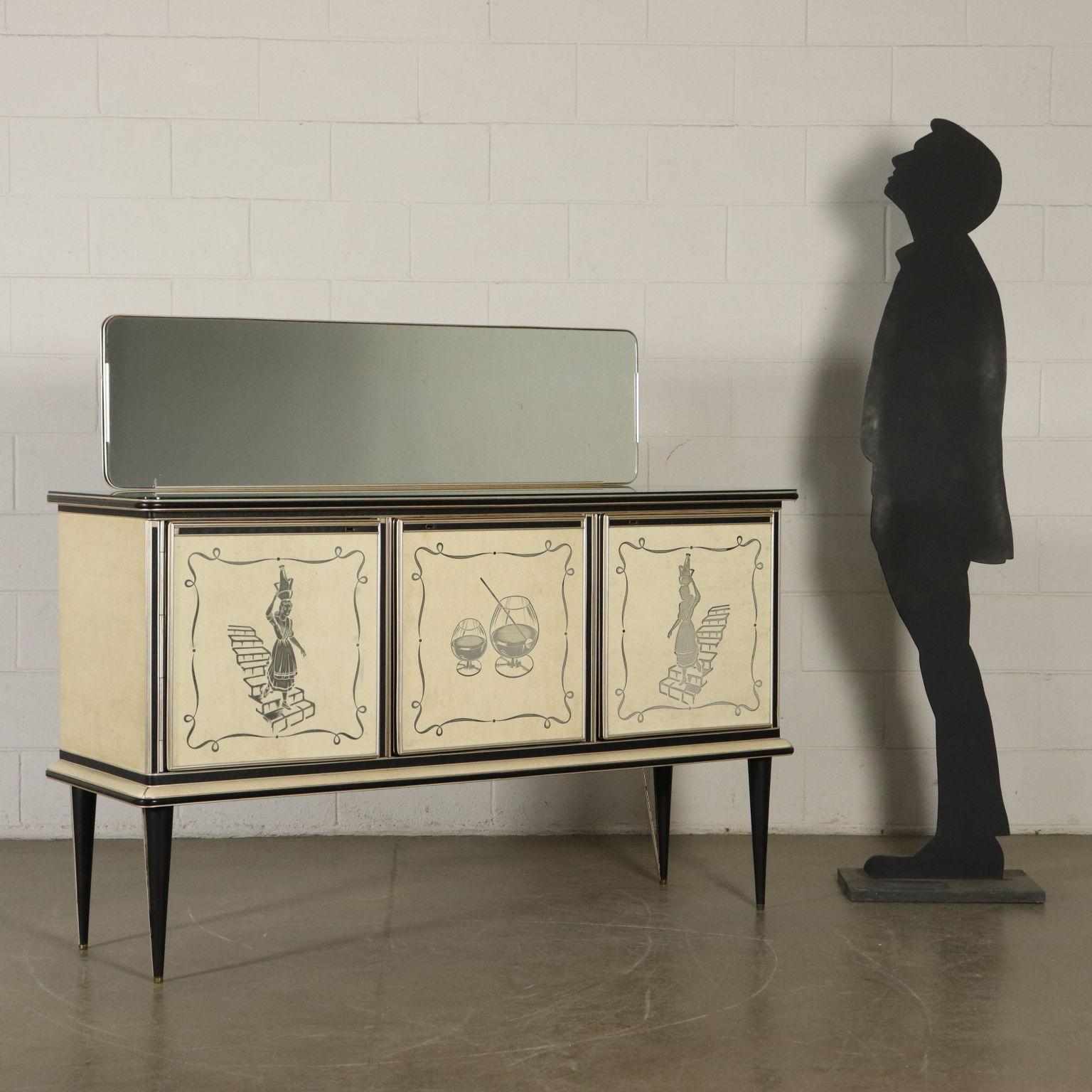 Buffet with mirror designed by Umberto Mascagni. Wood covered with vinyl material, decorated glass and aluminium outlines. Manufactured in Italy, 1950s.