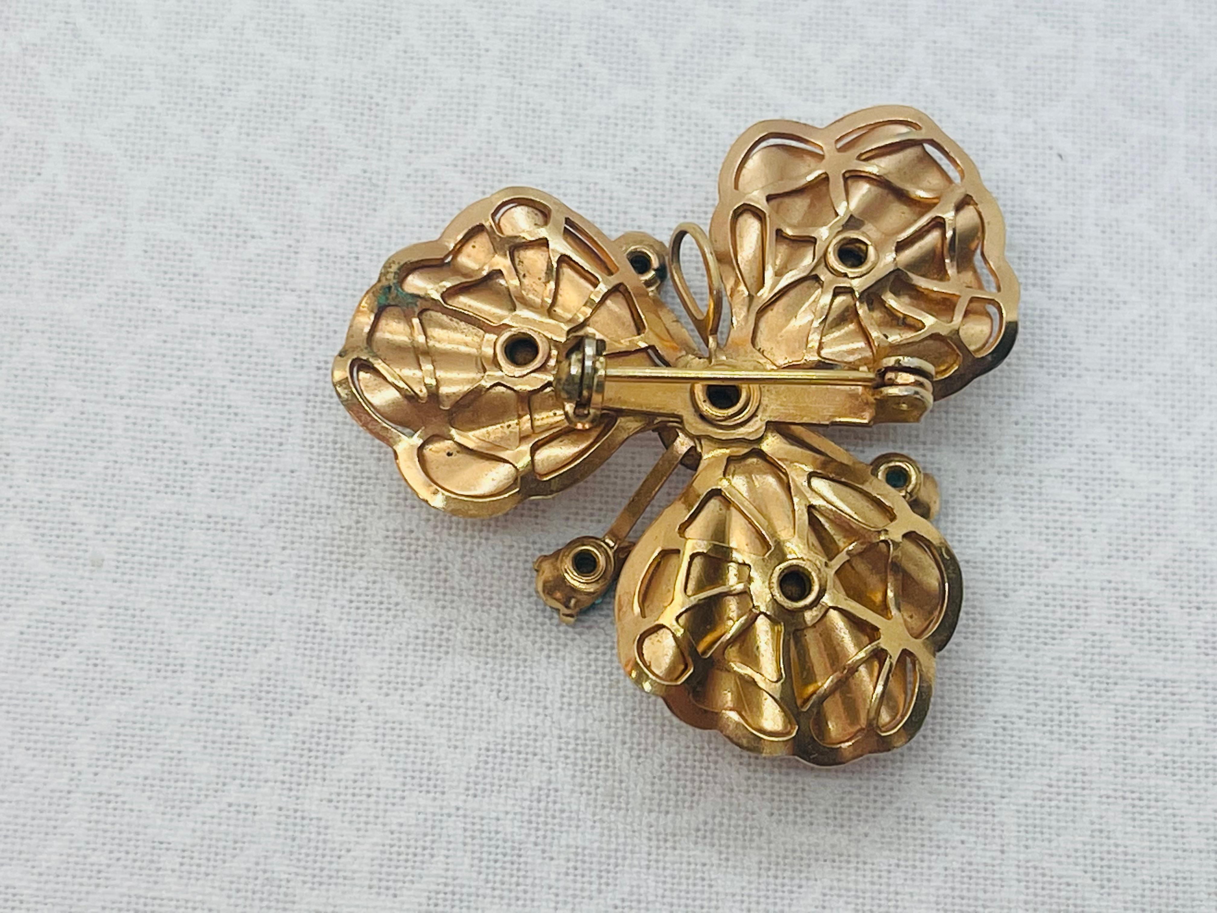 Bugbee & Niles Matching Earrings and Brooch Set Circa. 1955s - 1959 For Sale 4