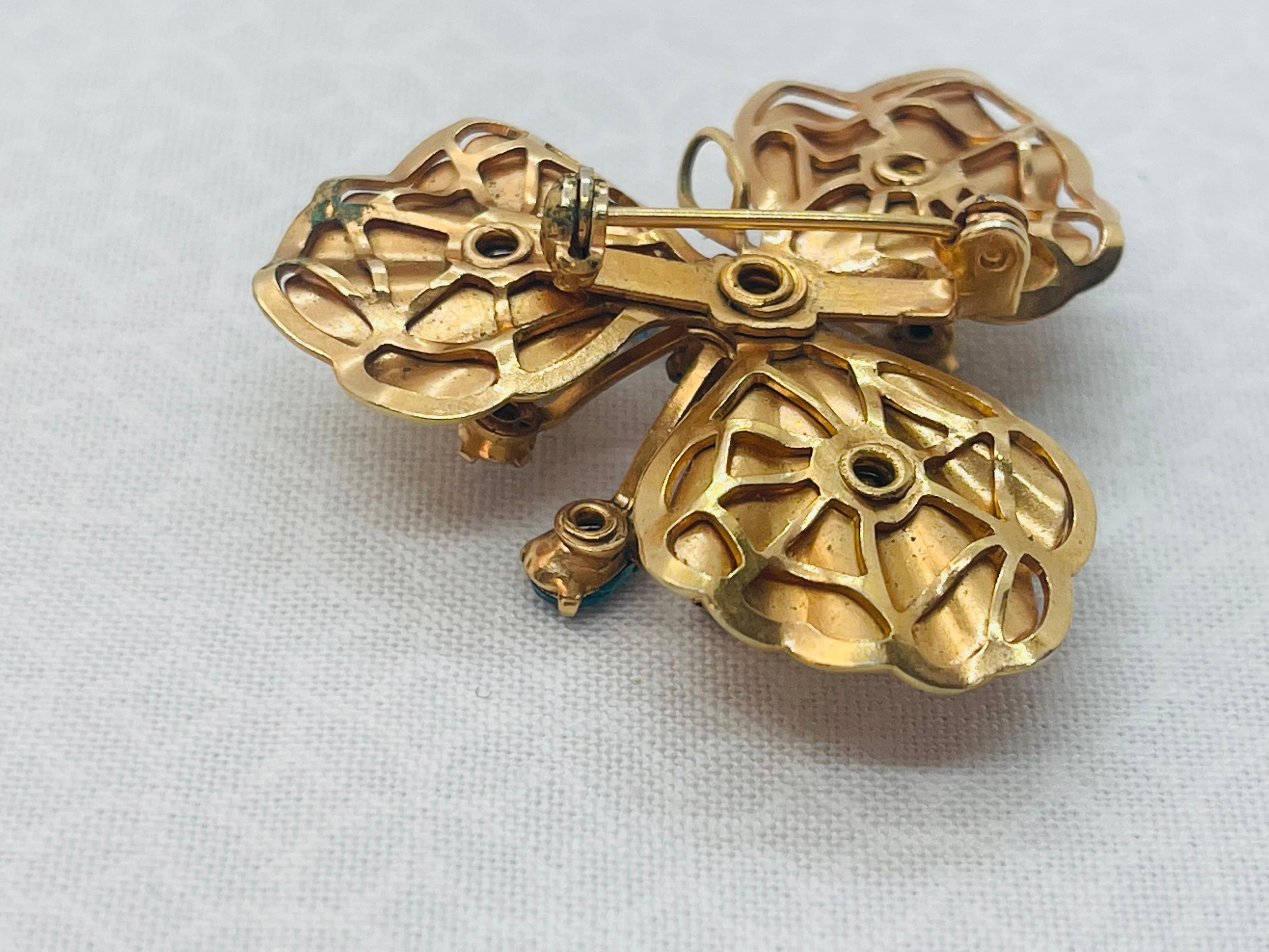 Bugbee & Niles Matching Earrings and Brooch Set Circa. 1955s - 1959 For Sale 1
