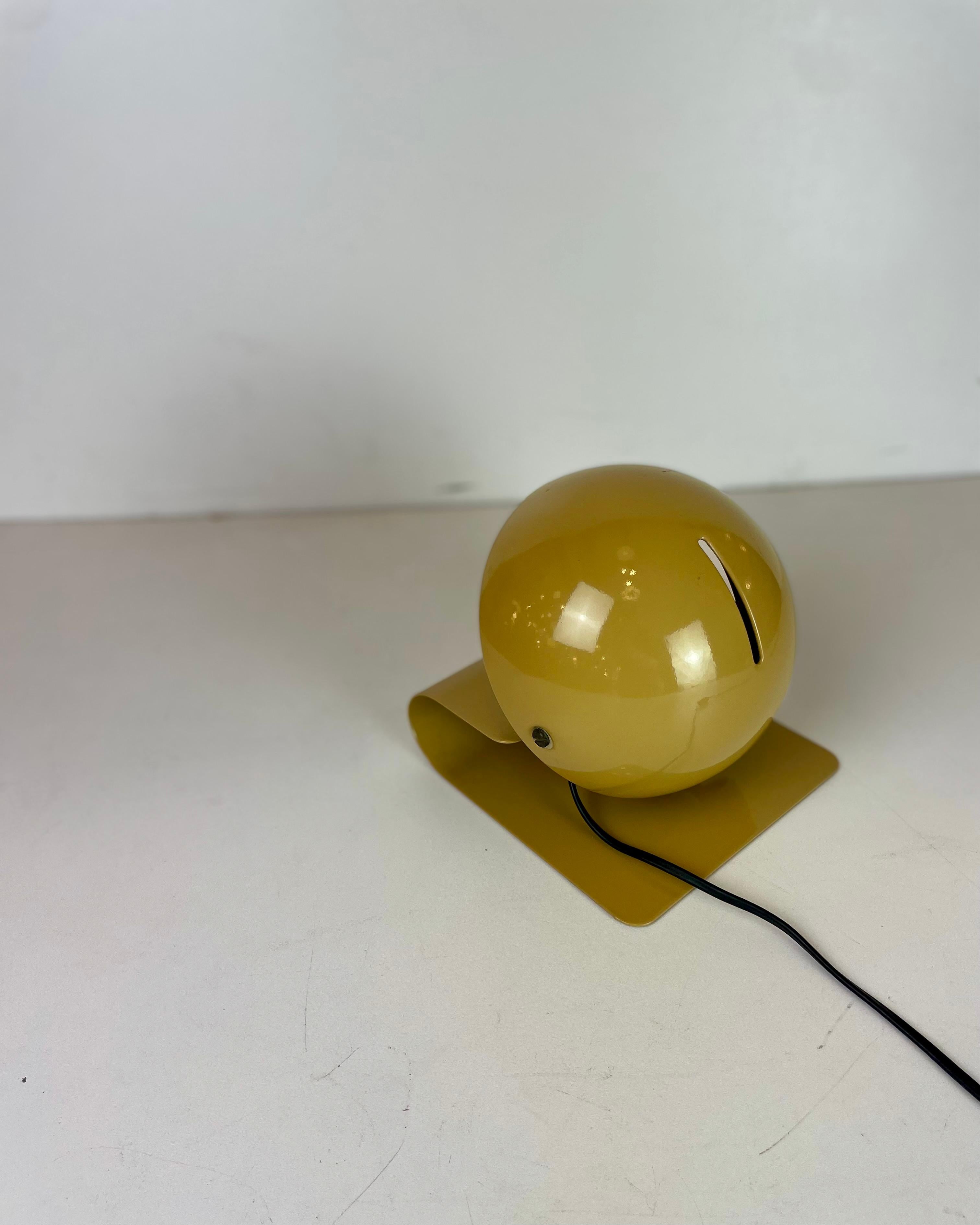 Bugia, lampada da tavolo di G. Gormio per IGuzzini, anni '70 11