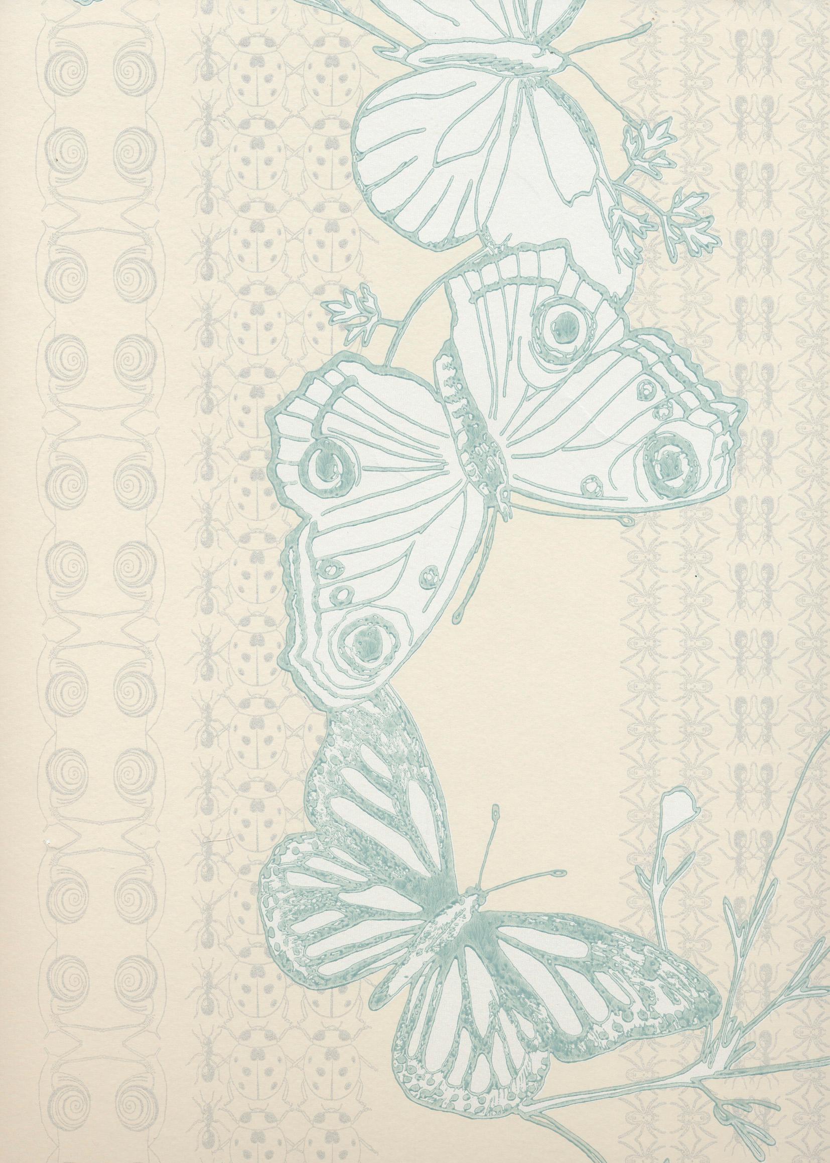 'Bugs & Butterflies' Contemporary, Traditional Wallpaper in Ice Blue (Britisch) im Angebot