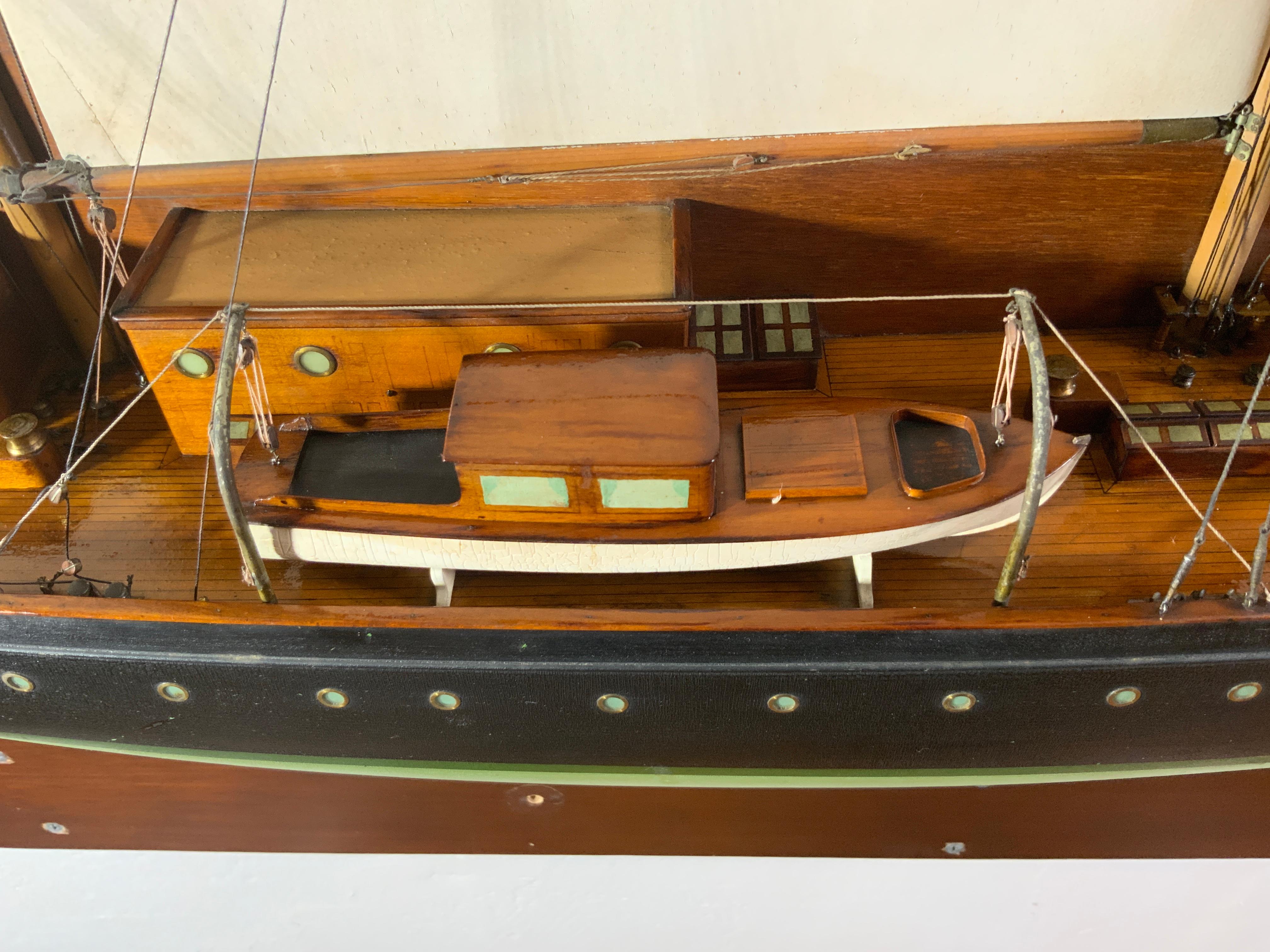 Builder’s Half Model of the Schooner Yacht Migrant For Sale 6