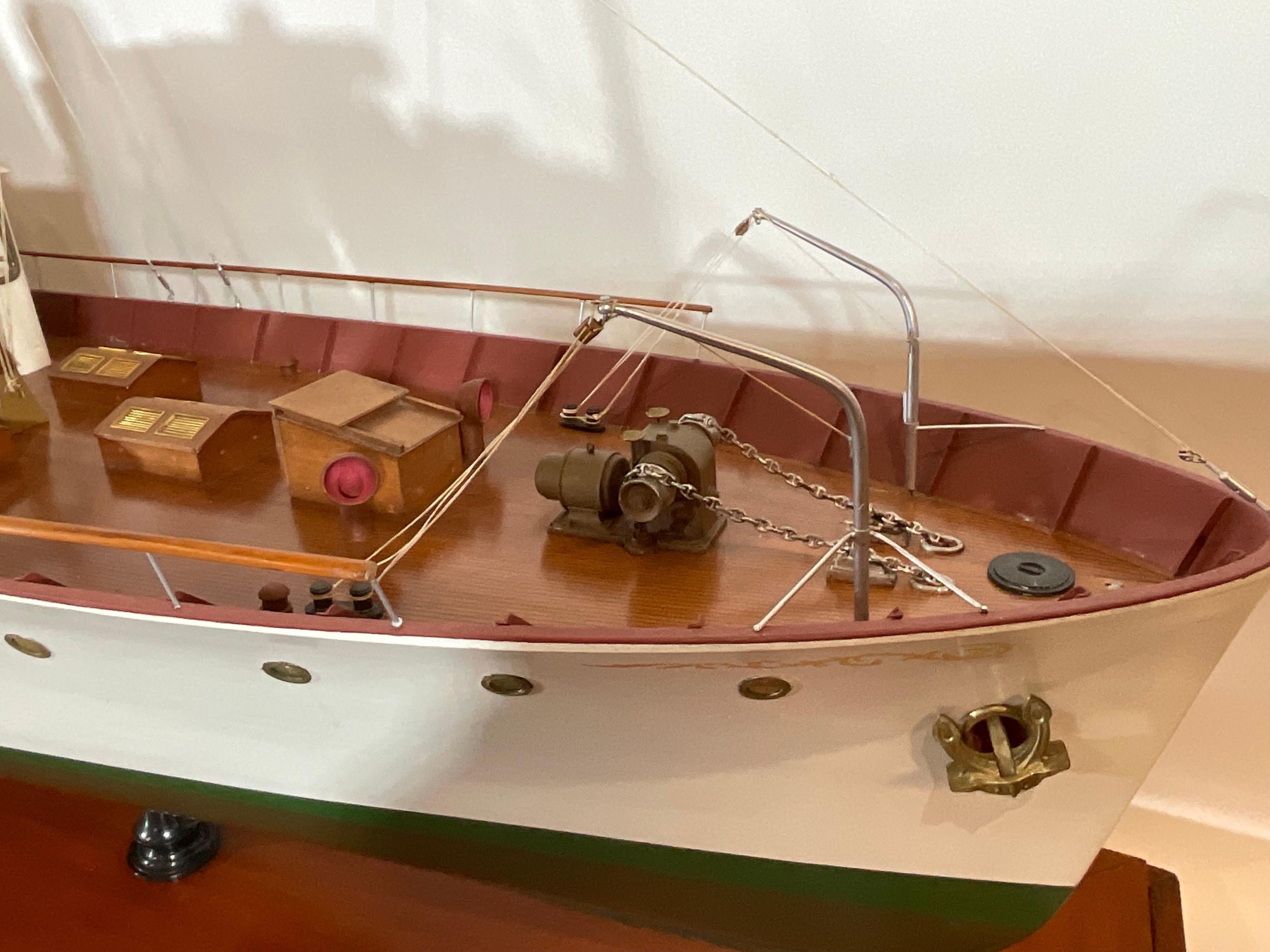 Mid-20th Century Builders Model of Royal Yacht Squadron Yacht Rys, Ceto For Sale