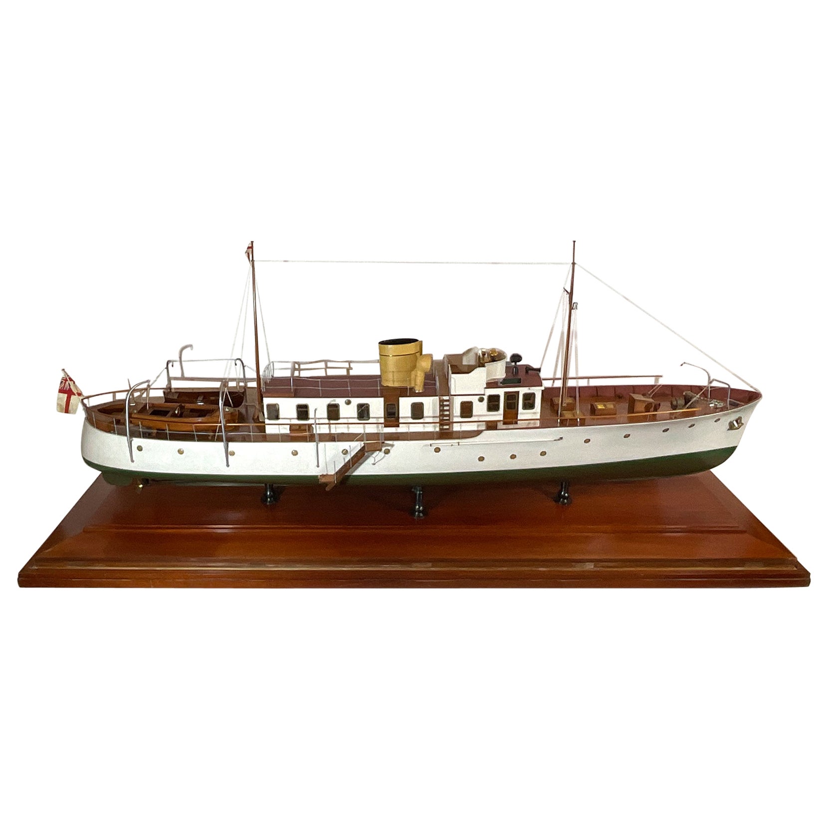 Builders Model of Royal Yacht Squadron Yate Rys, Ceto