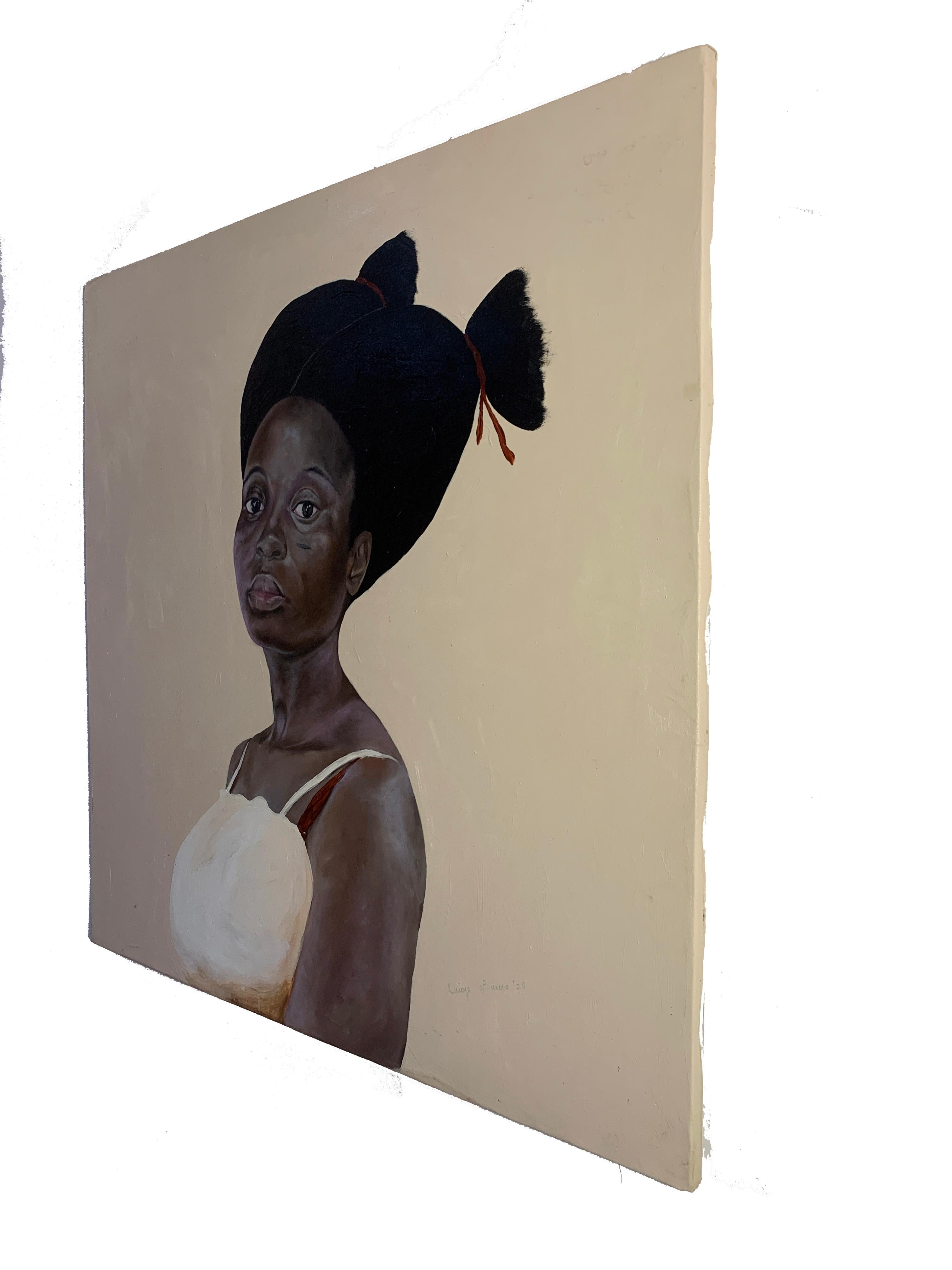 Ronke-Enigma est une peinture à l'huile profondément évocatrice et visuellement frappante qui célèbre la féminité noire, la mémoire culturelle et la force tranquille de l'identité. Rendu avec des détails exquis, ce portrait capture l'équilibre et la