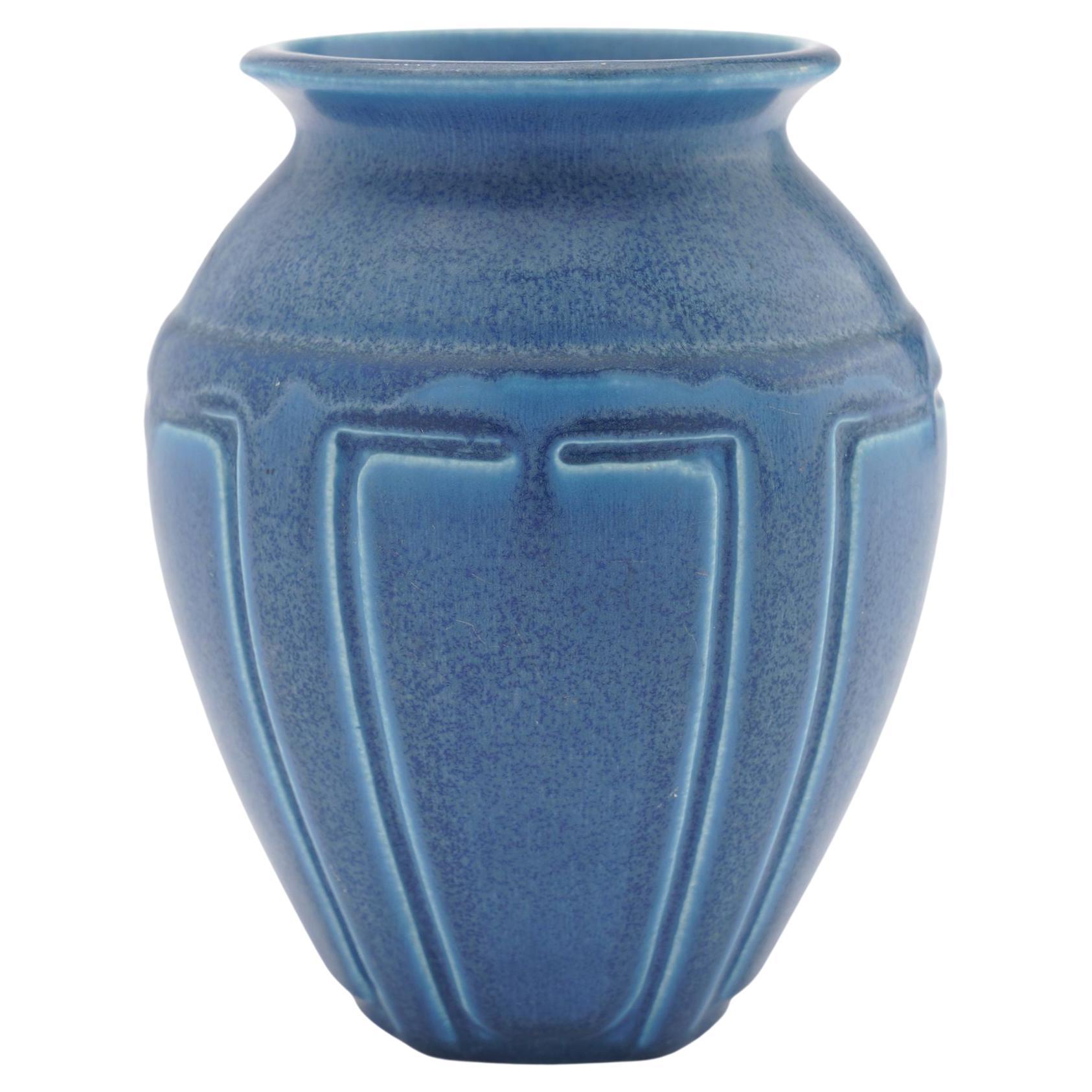 Rookwood Pottery Co. Vases and Vessels 31 For Sale at 1stDibs