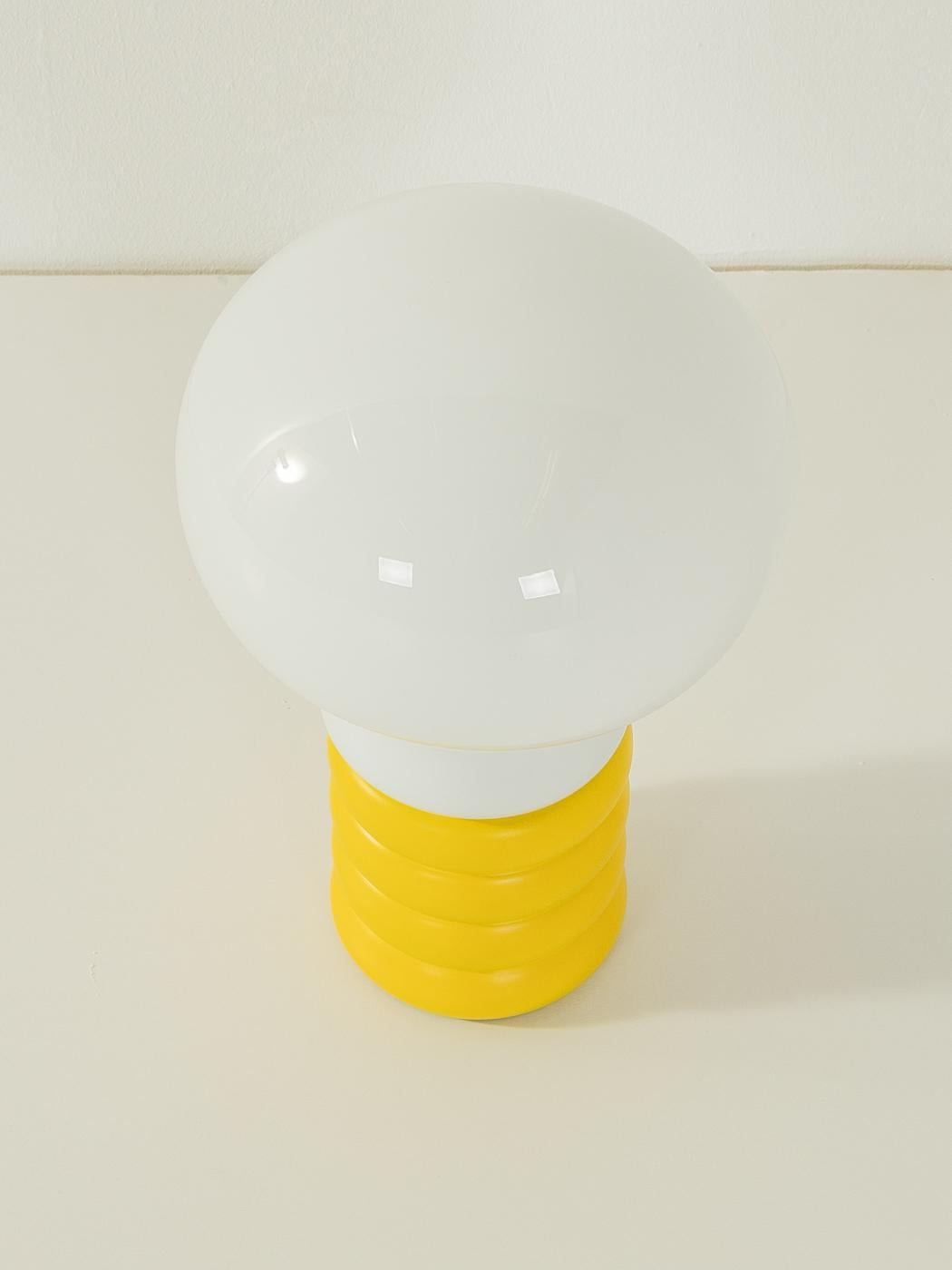 Bulb Tischleuchte, Ingo Maurer (Space Age) im Angebot