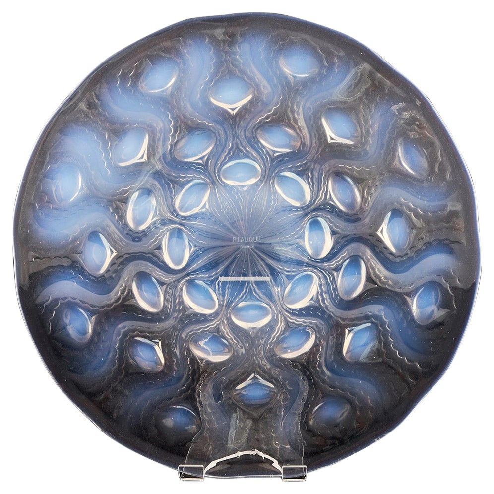 
Bulbes No.2
 an Opalescent Glass Plate by Rene Lalique