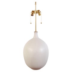 Bulbous Form Design Technics Pottery Lamp