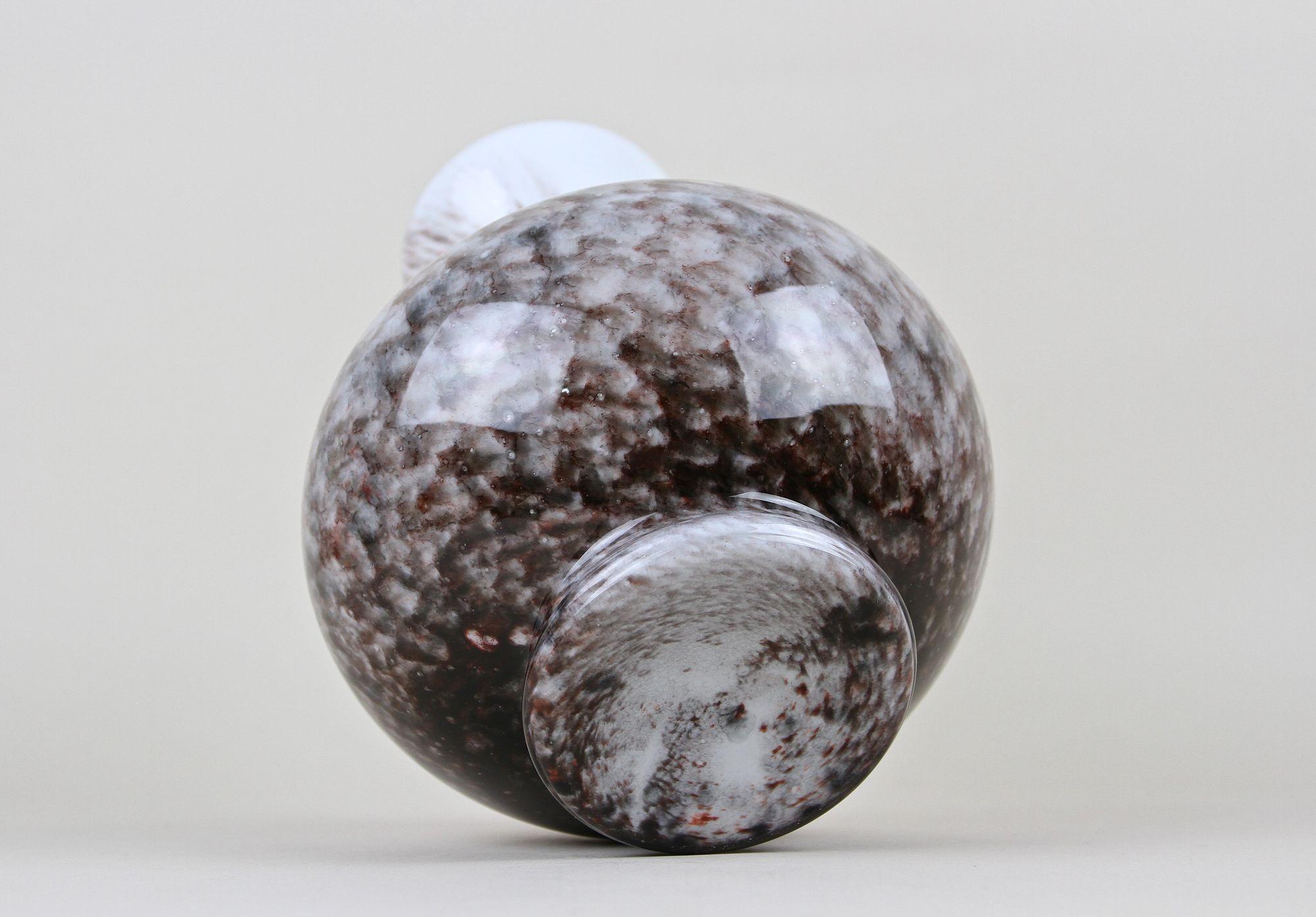 Bulbous Murano Glass Vase With Brown, Grey & Black Tones, Italy circa 1970 For Sale 8