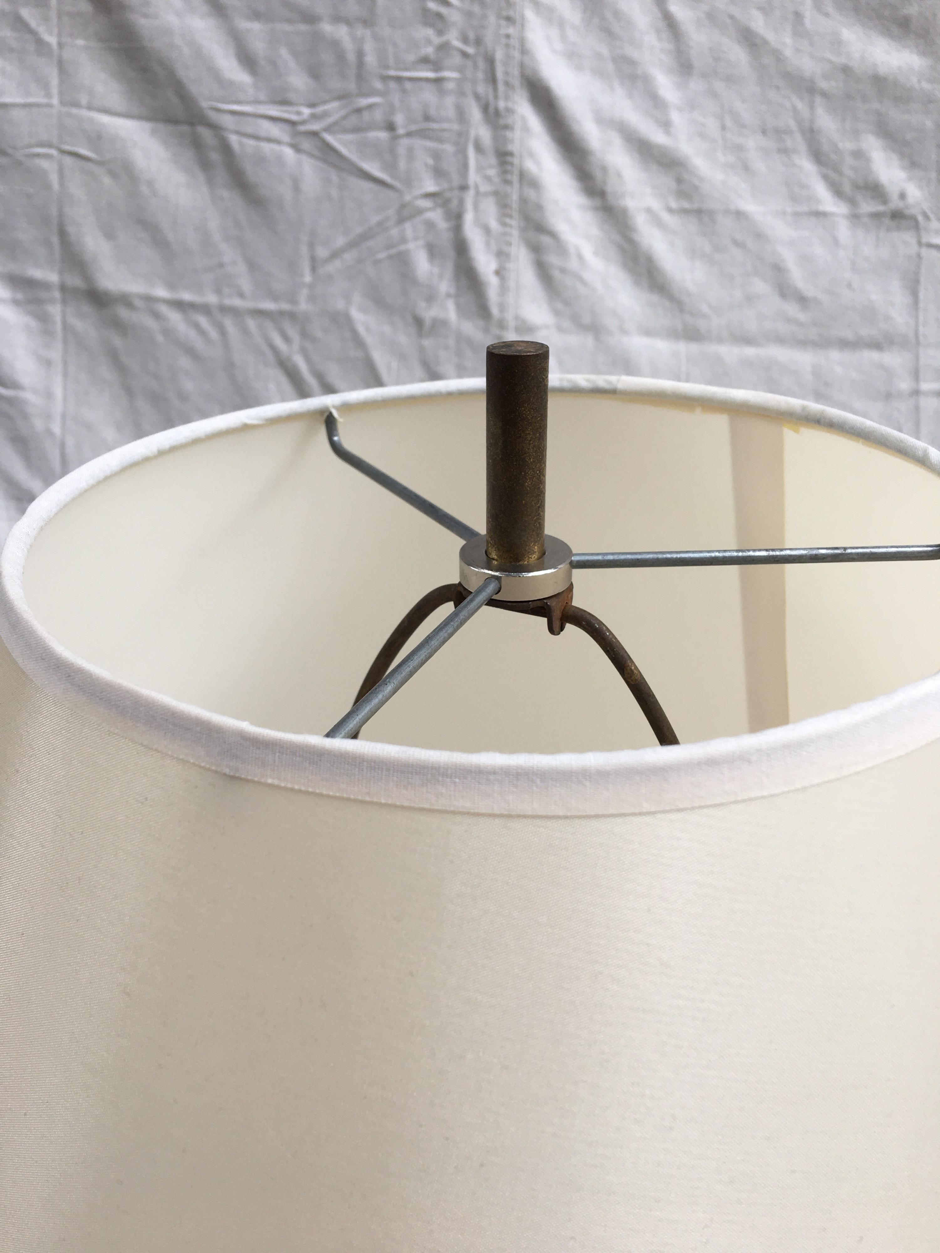 bulbous lamp