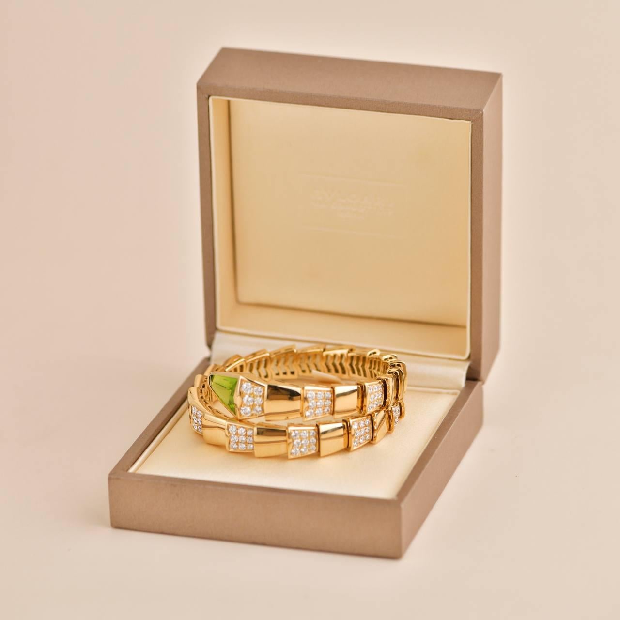 Square Cut Bulgair Serpenti Pave Diamond Peridot 18k Yellow Gold Bracelet Size M For Sale