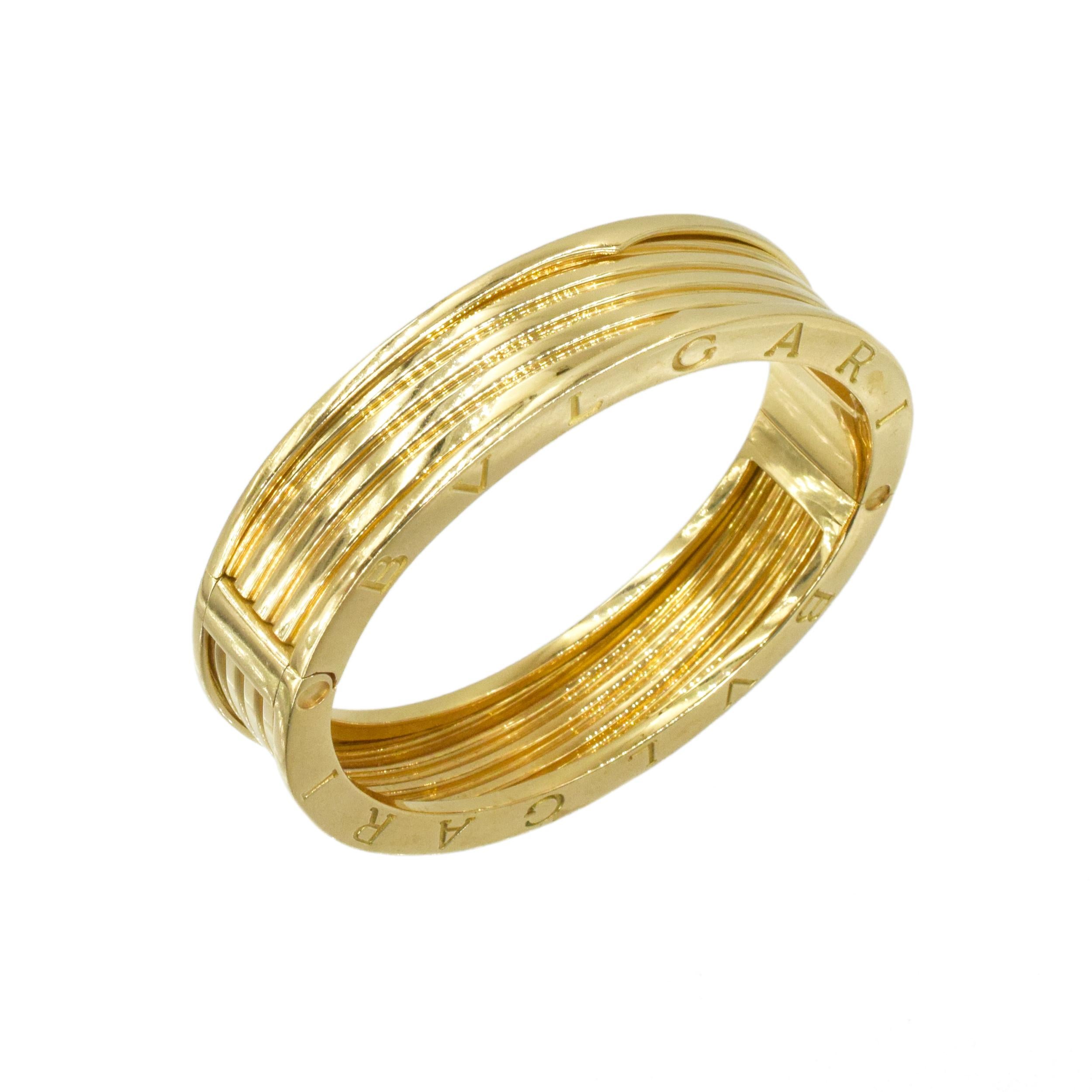 Bvlgari B Zero1 18k gold  Bangle Bracelet In Excellent Condition For Sale In New York, NY