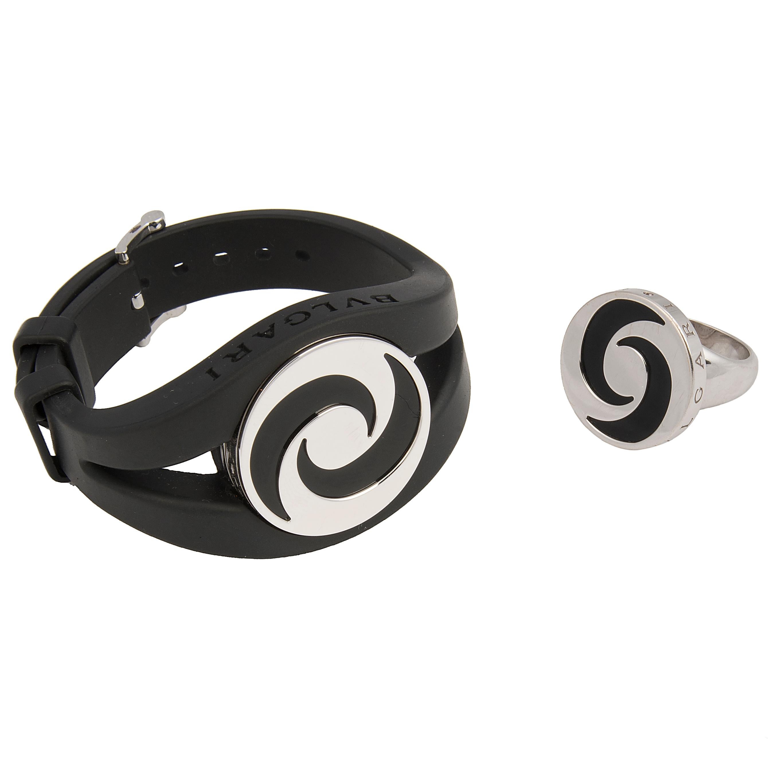 Bulgari 18 Karat White Gold and Onyx Optical Illusion Spinning Ring and Bracelet For Sale