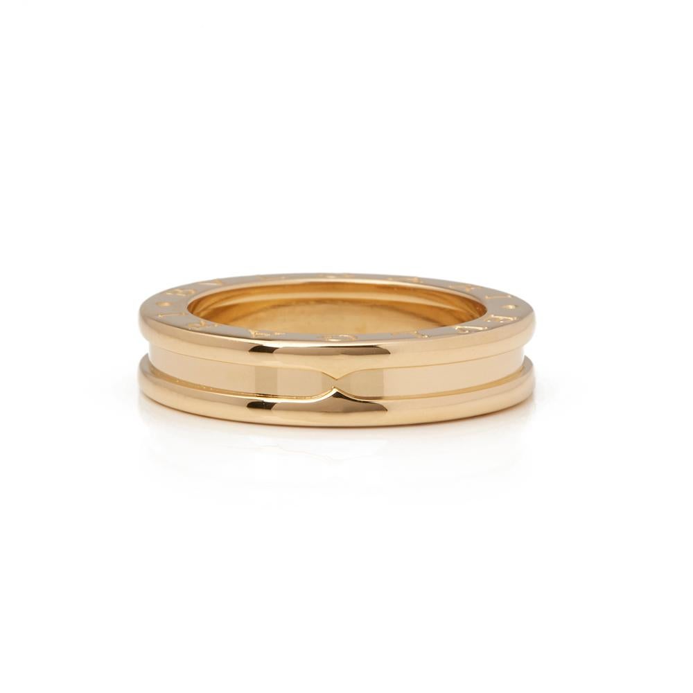 Code: COM1948
Brand: Bulgari
Description: 18k Yellow Gold B.Zero 1 Ring
Accompanied With: Xupes Presentation Box
Gender: Ladies
UK Ring Size: L
EU Ring Size: 51
US Ring Size: 5 3/4
Resizing Possible?: NO
Band Width: 4.5mm
Condition: 9
Material: