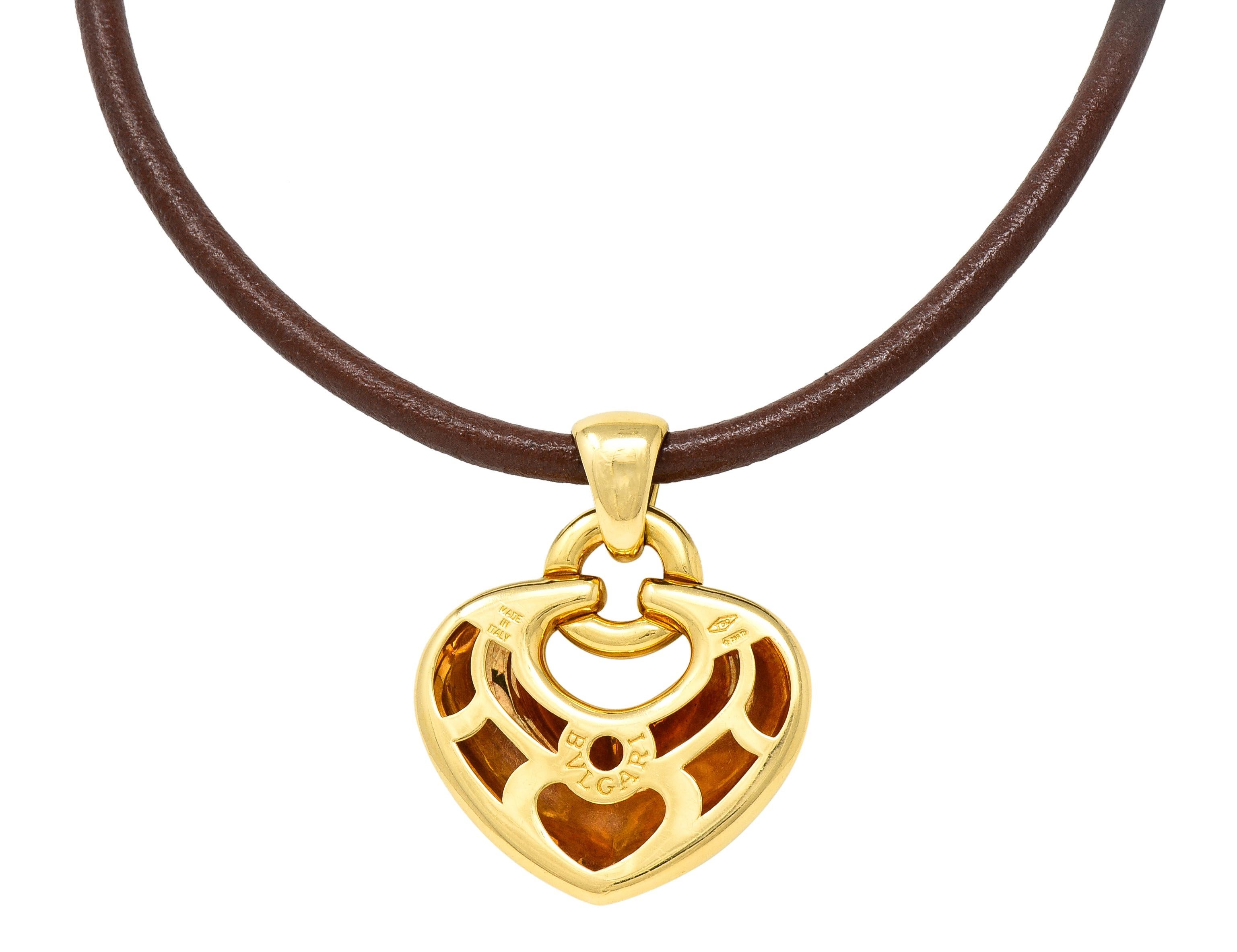 Bulgari 18 Karat Gelbgold Lederkordel-Doppio Cuore Puffed Heart Halskette im Zustand „Hervorragend“ in Philadelphia, PA