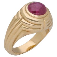 Bulgari 18 Kt. Yellow Gold Ruby Cocktail ring 1980