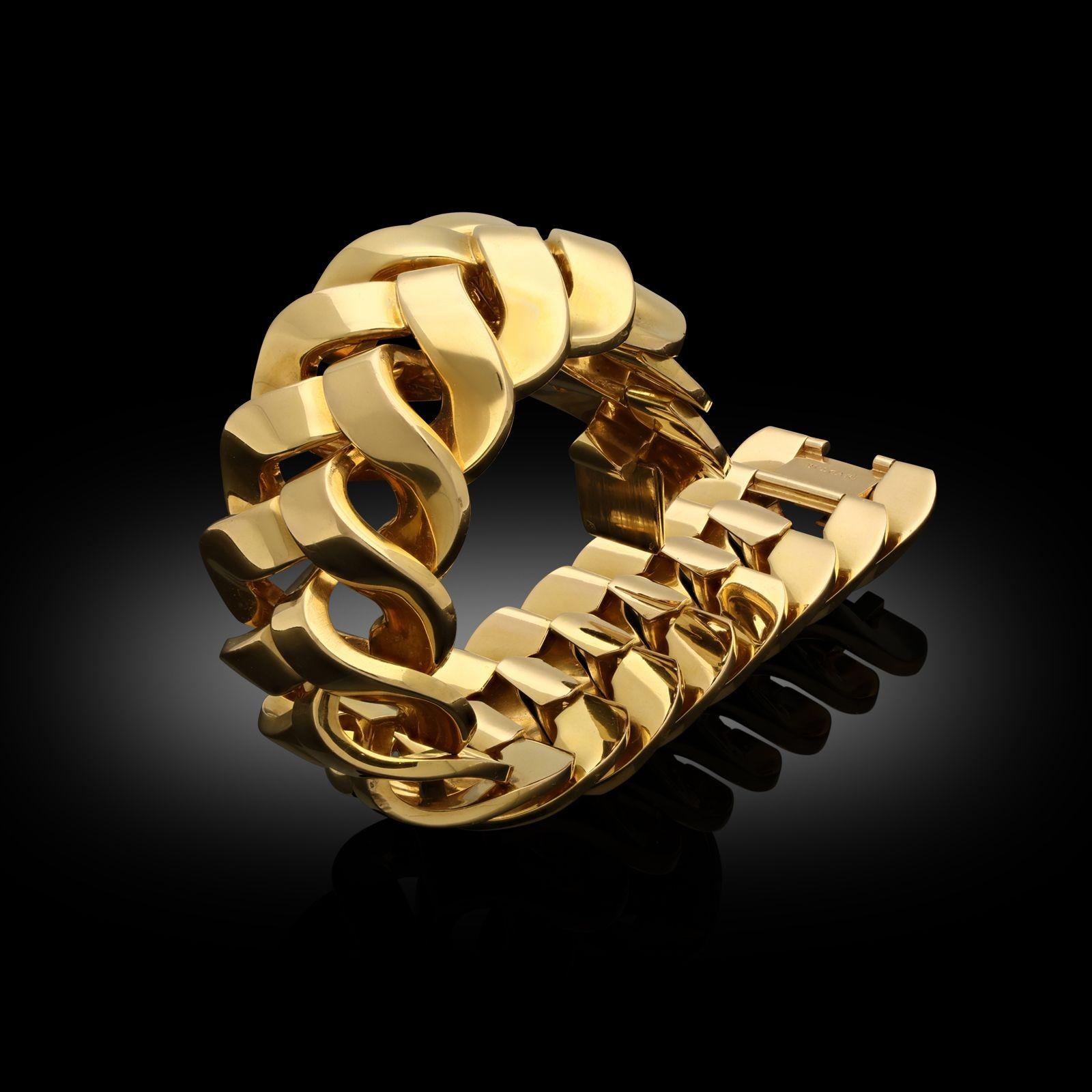 Bulgari 18 Karat Gold Chunky Open Weave-Armband Circa 1970er Jahre im Zustand „Gut“ in London, GB