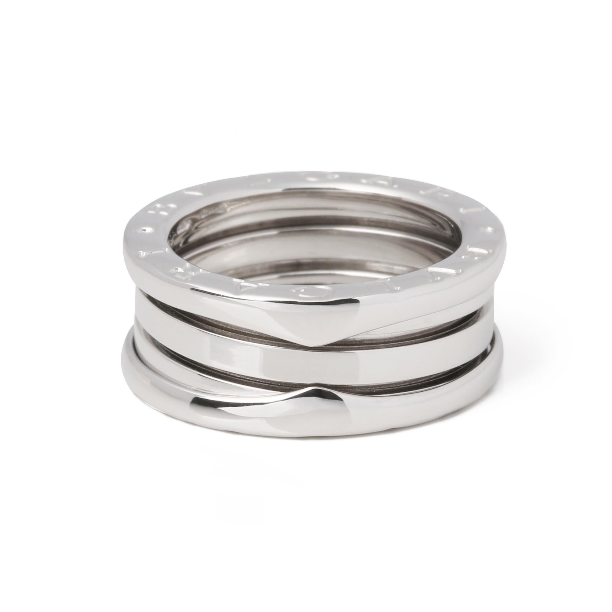 Anillo Bulgari de oro blanco de 18 ct y tres filas B.zero1 en venta 2