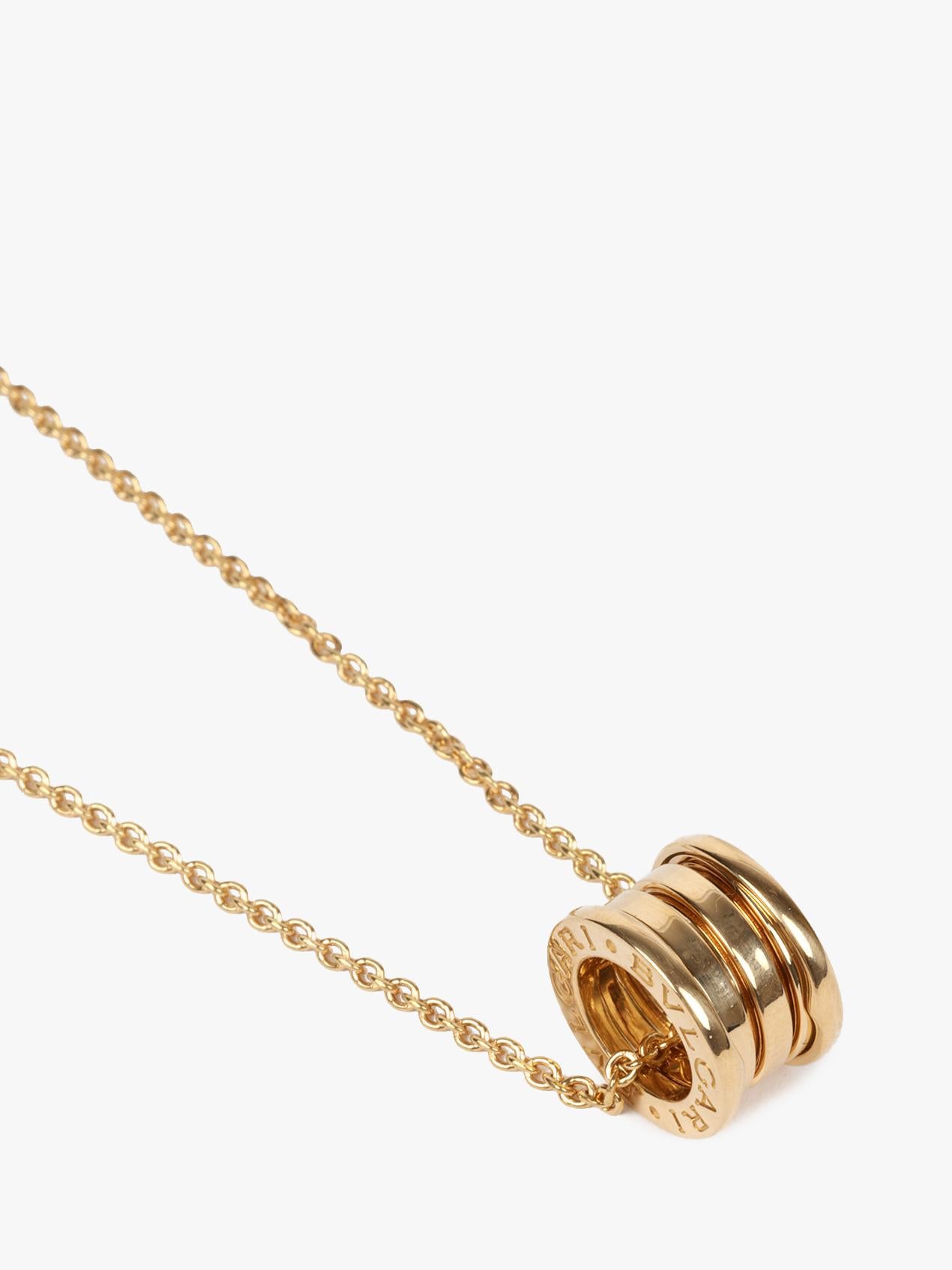 Bulgari Collier B.zero1 en or jaune 18ct

Détails du produit
Xupes Ref : J1453
Marque : Bulgari
Modèle : Collier B.zero1
Type : Collier
PRIX DE VENTE CONSEILLÉ : 3 630
Matière(s) : Or jaune 18ct

Spécifications
Poids total : 12,15 g
Longueur de la