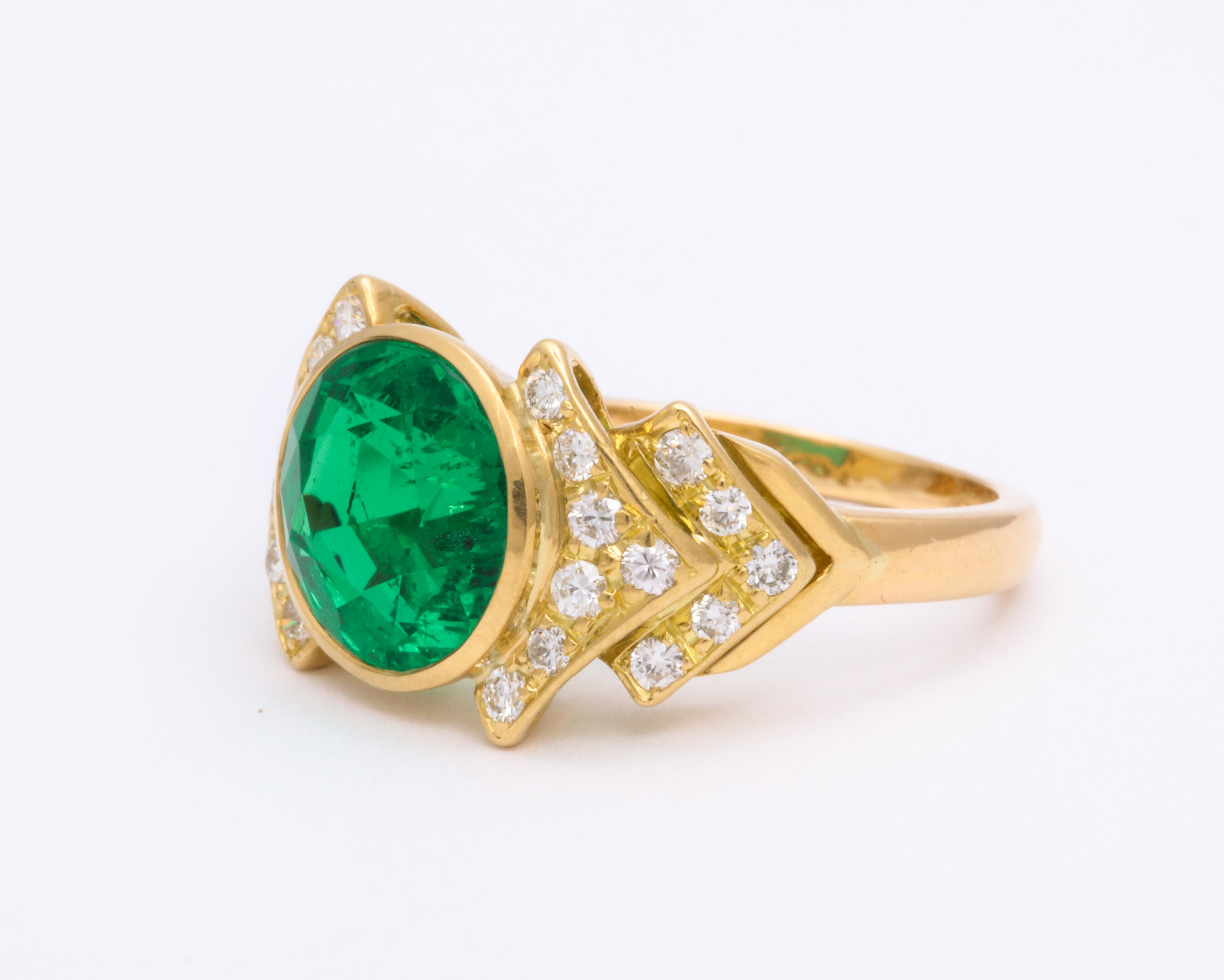 Round Cut Bulgari 18 Karat Gold and Diamond Ring with AGL Certified Colombian Emerald For Sale