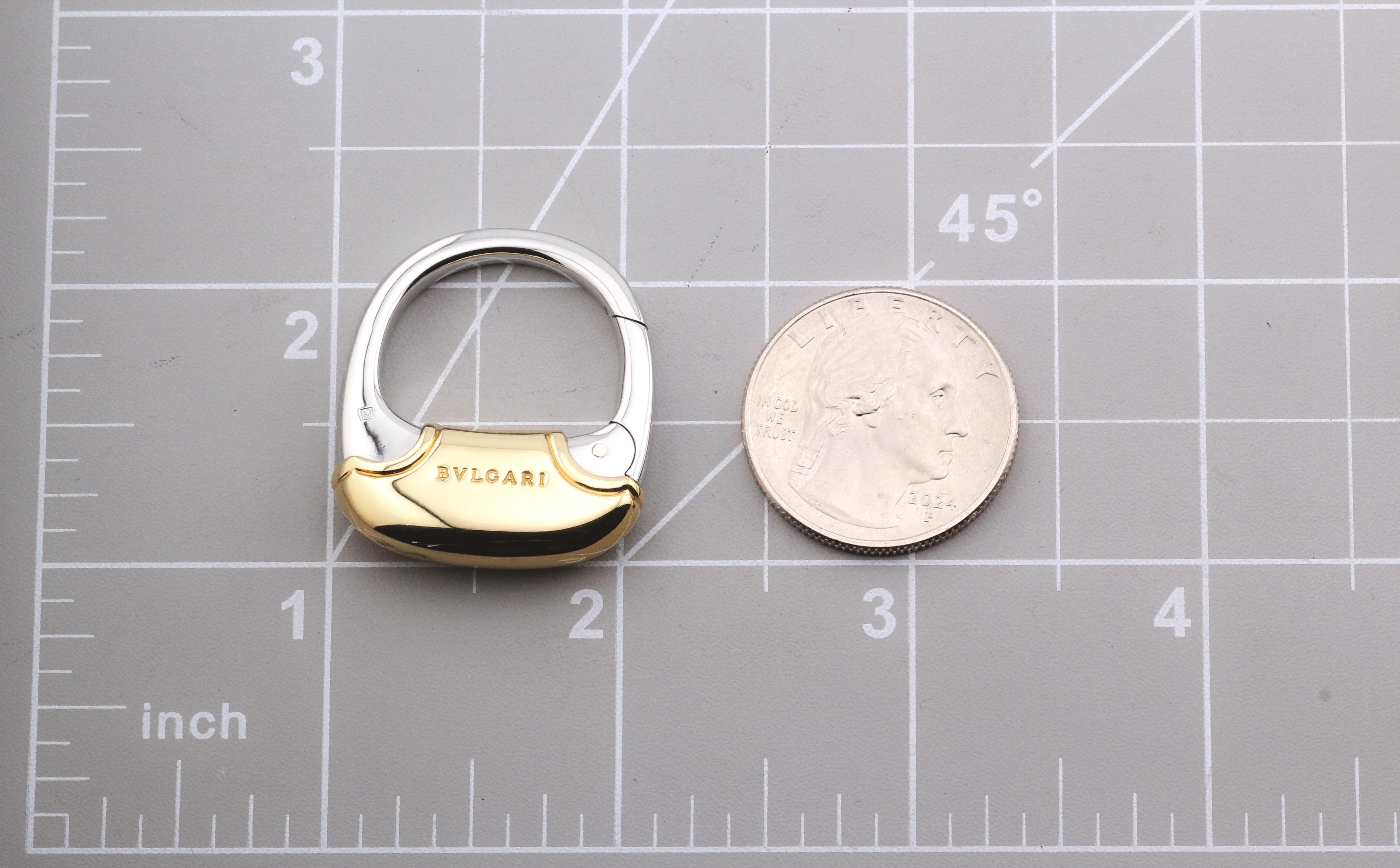 Portachiavi Bulgari in acciaio dorato 18k in vendita 4