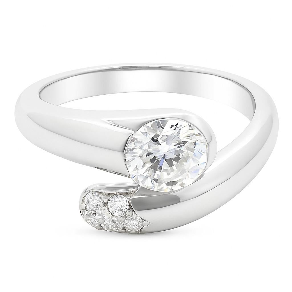 Taglio smeraldo Anello Bypass con diamanti ovali e rotondi in oro bianco 18 carati di Bulgari in vendita