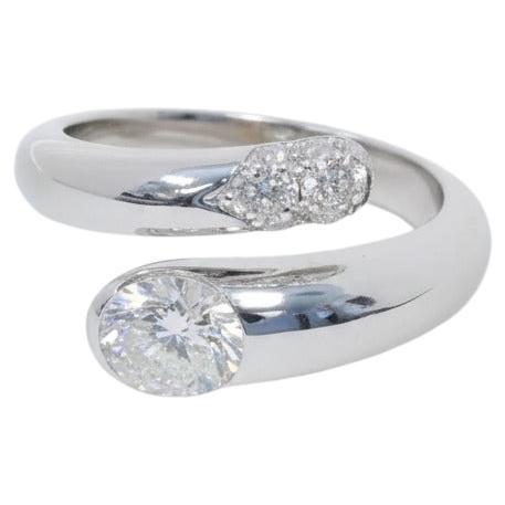 Anello Bypass con diamanti ovali e rotondi in oro bianco 18 carati di Bulgari