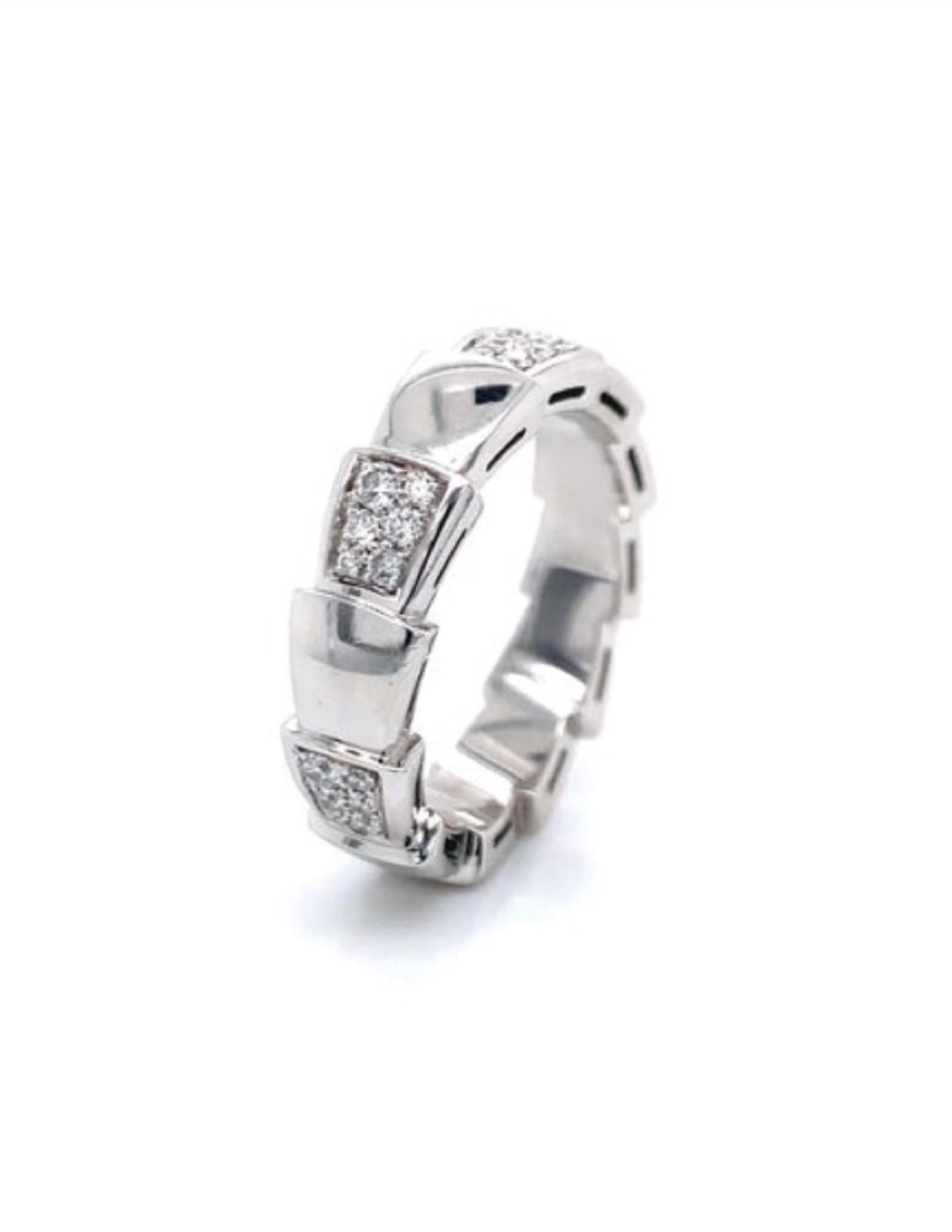 Taille brillant Bulgari Bague en or blanc 18K Serpenti Viper Diamant Taille 48 en vente