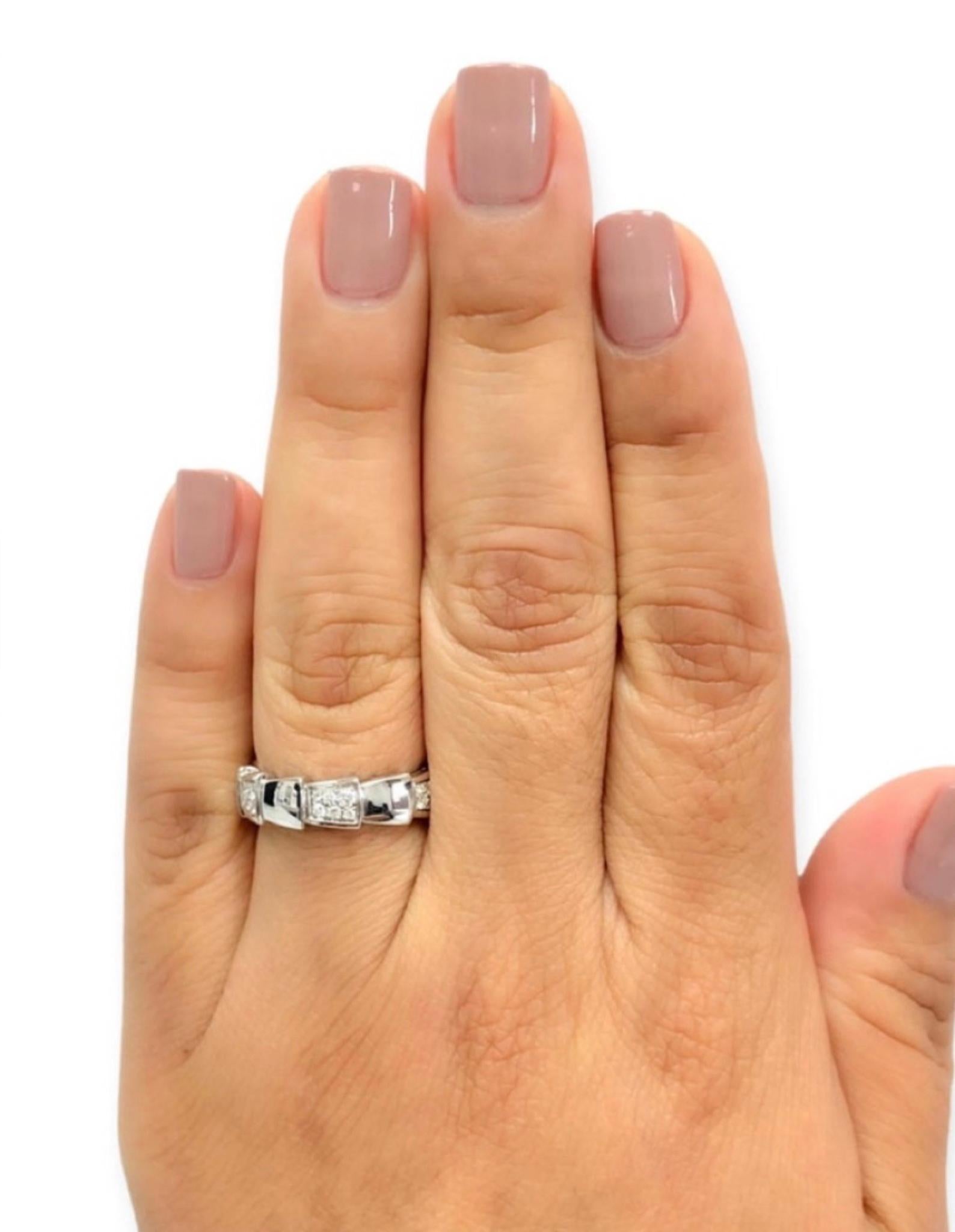 Bulgari Bague en or blanc 18K Serpenti Viper Diamant Taille 48 en vente 1